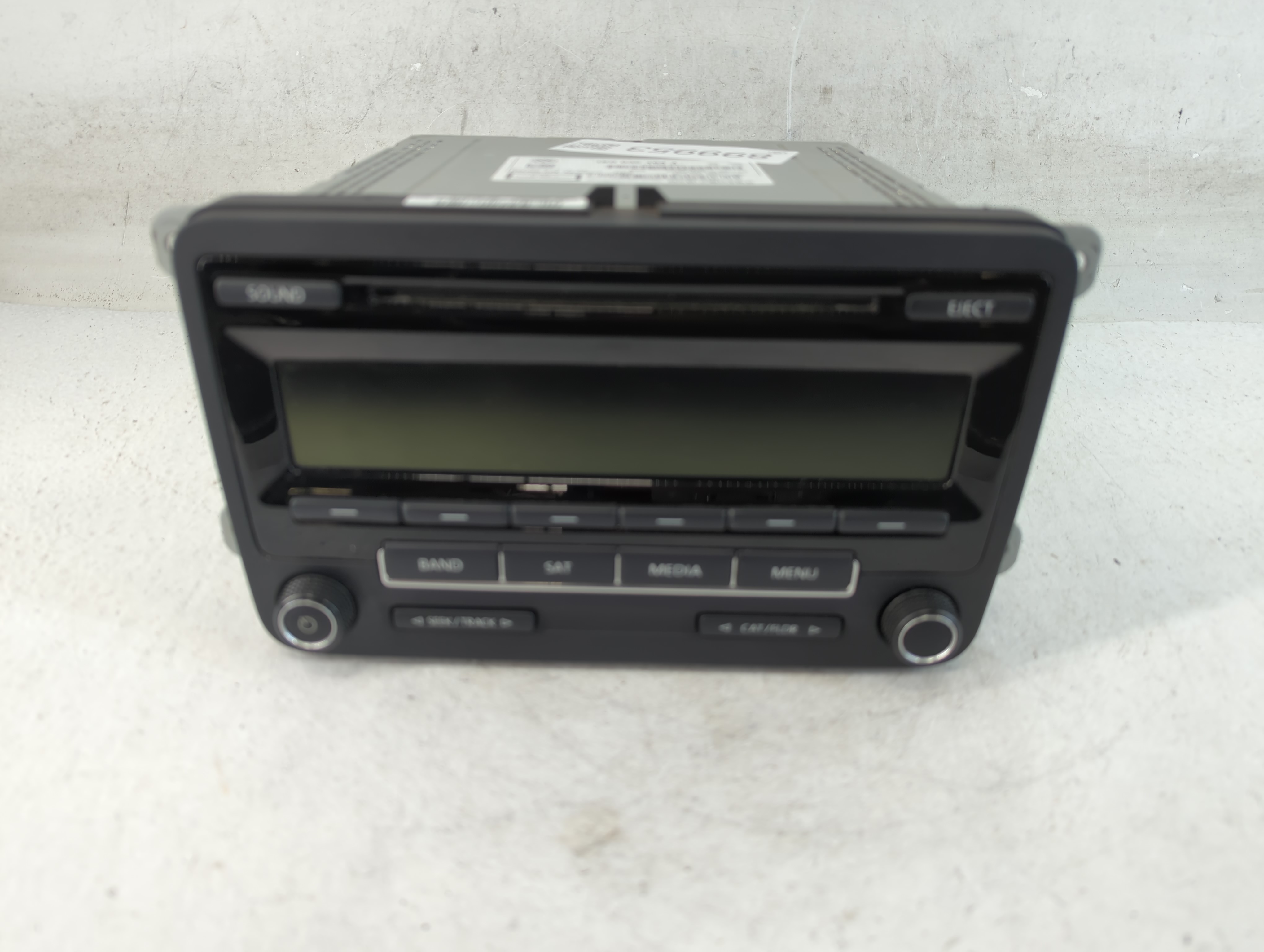 2015-2017 Volkswagen Jetta Am Fm Cd Player Radio Receiver 899953 - Oemusedautoparts1.com