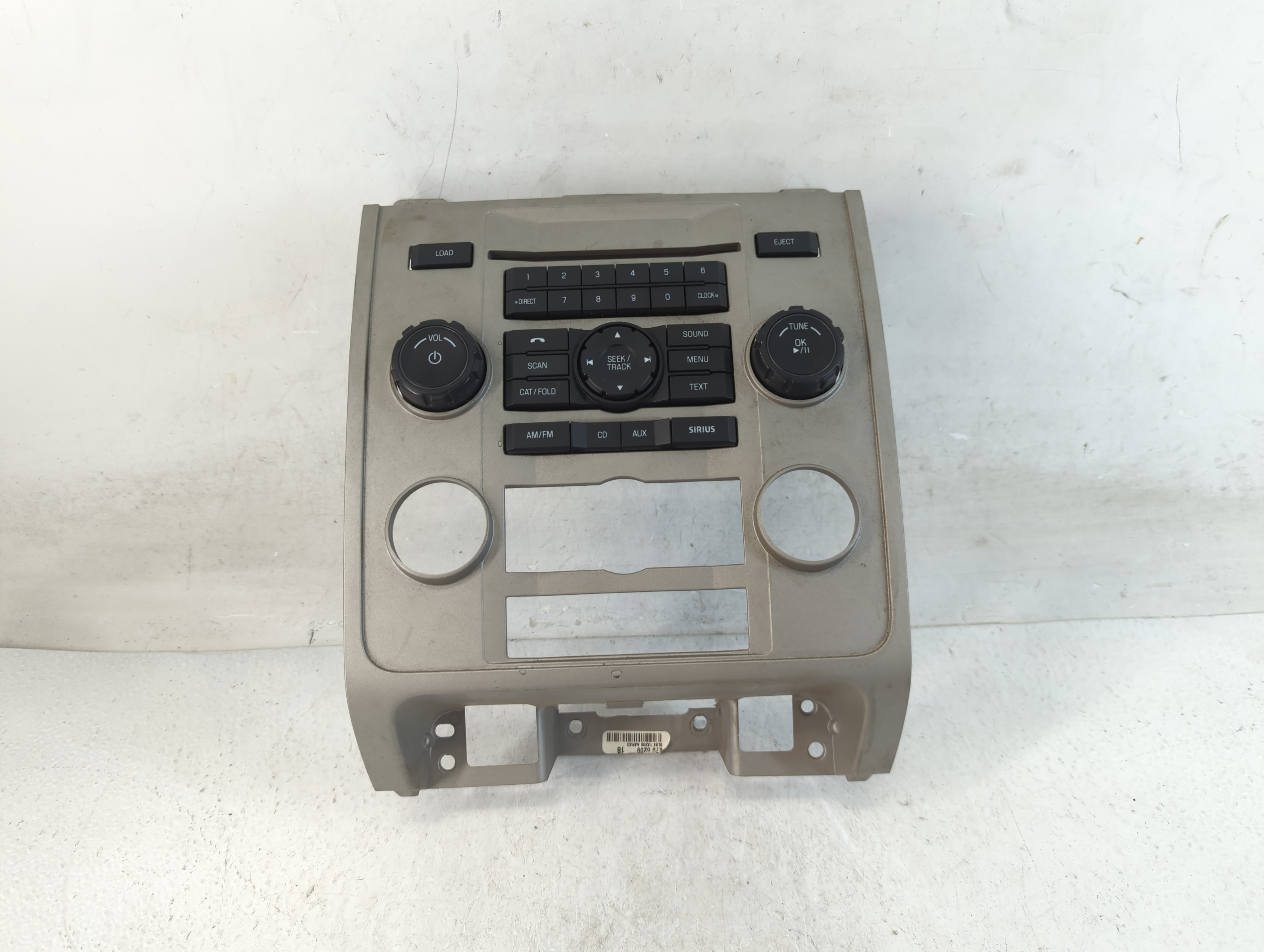 2009-2012 Ford Escape Am Fm Cd Player Radio Receiver 900018 - Oemusedautoparts1.com