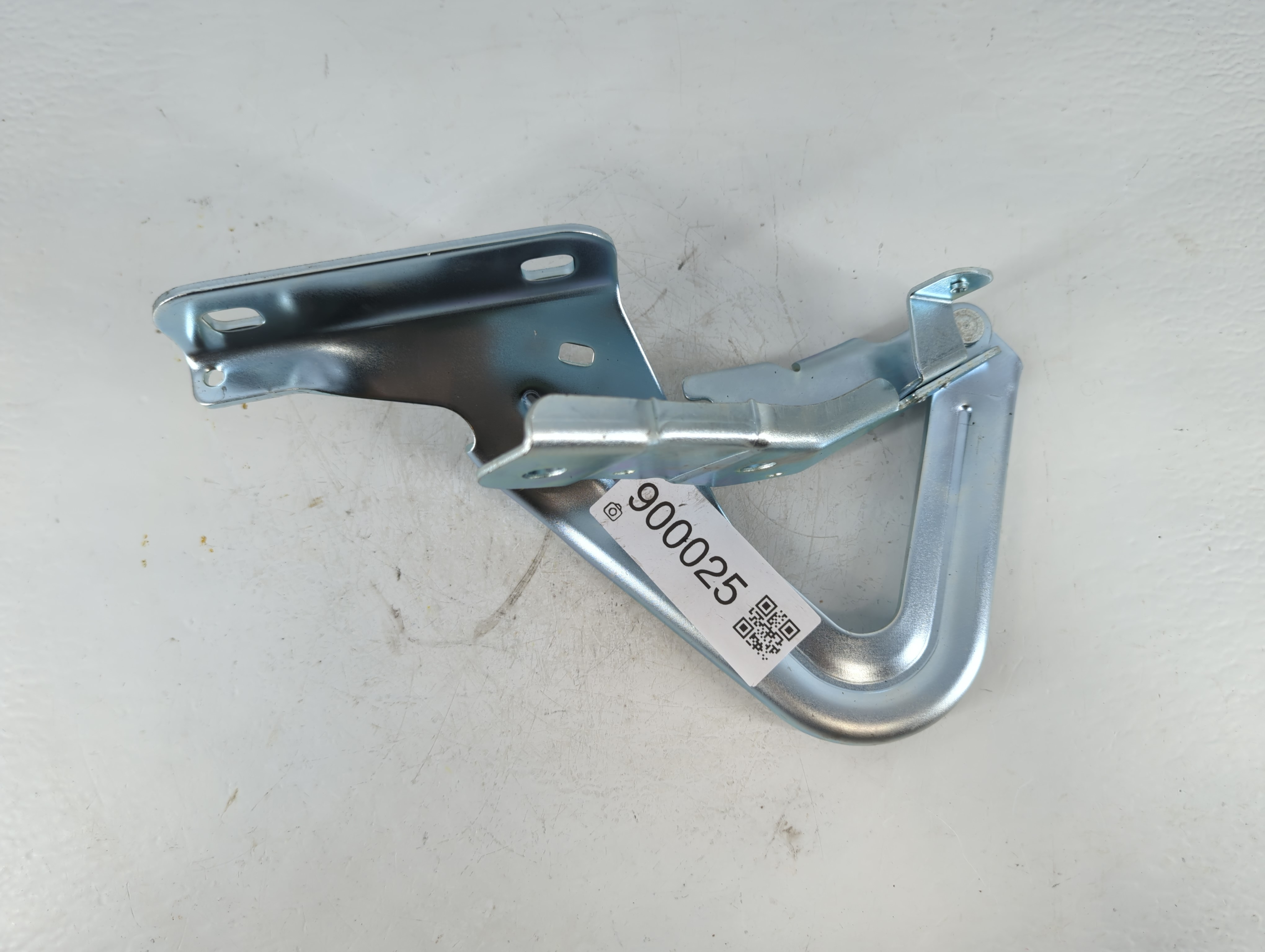 Picture of 2017 Ford Explorer Passenger Right Hood Hinge 900025