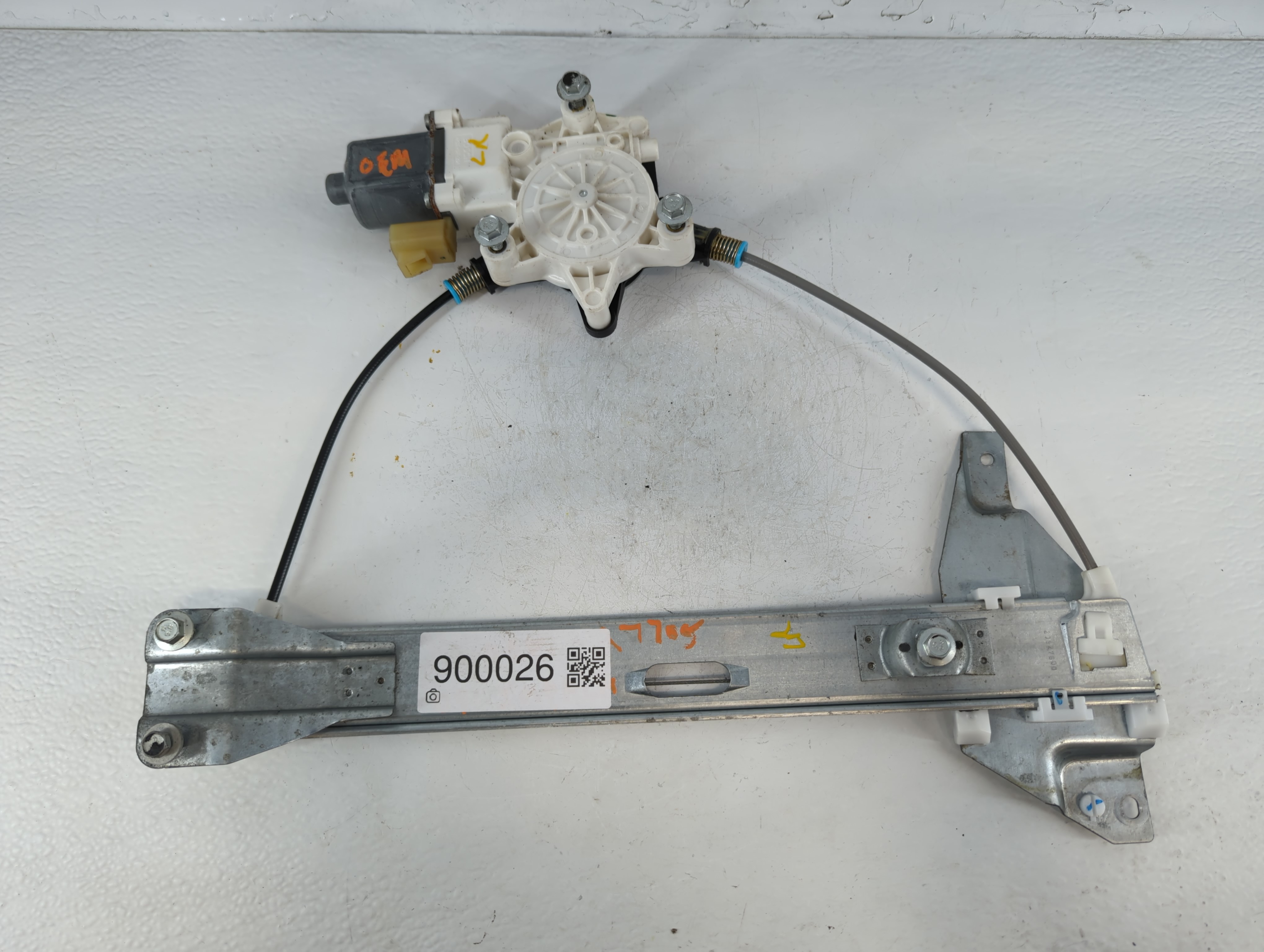 2010-2016 Chevrolet Impala Window Regulator Right Passenger Rear 900026 - Oemusedautoparts1.com