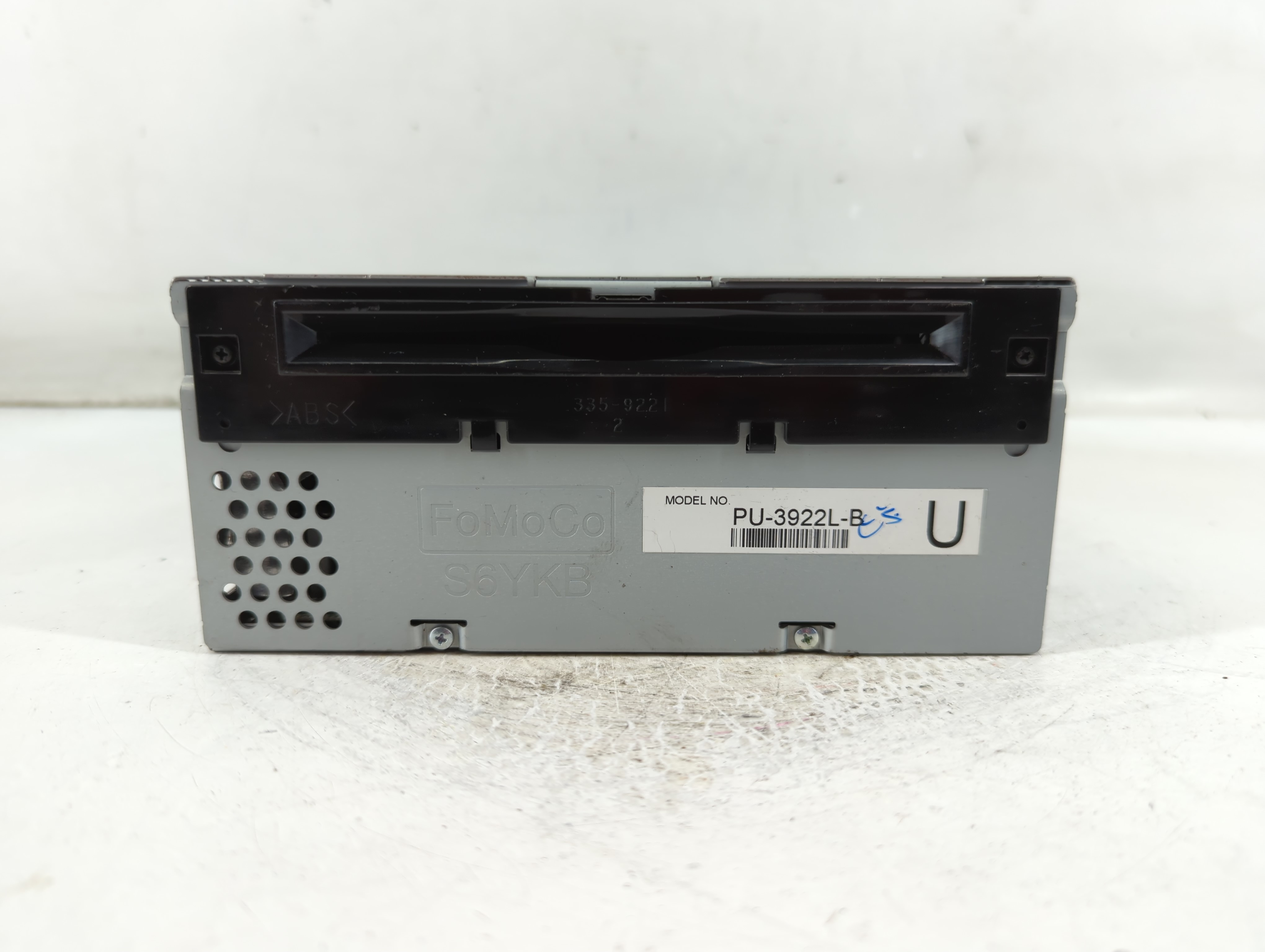 2016-2017 Ford Explorer Am Fm Cd Player Radio Receiver 900051 - Oemusedautoparts1.com