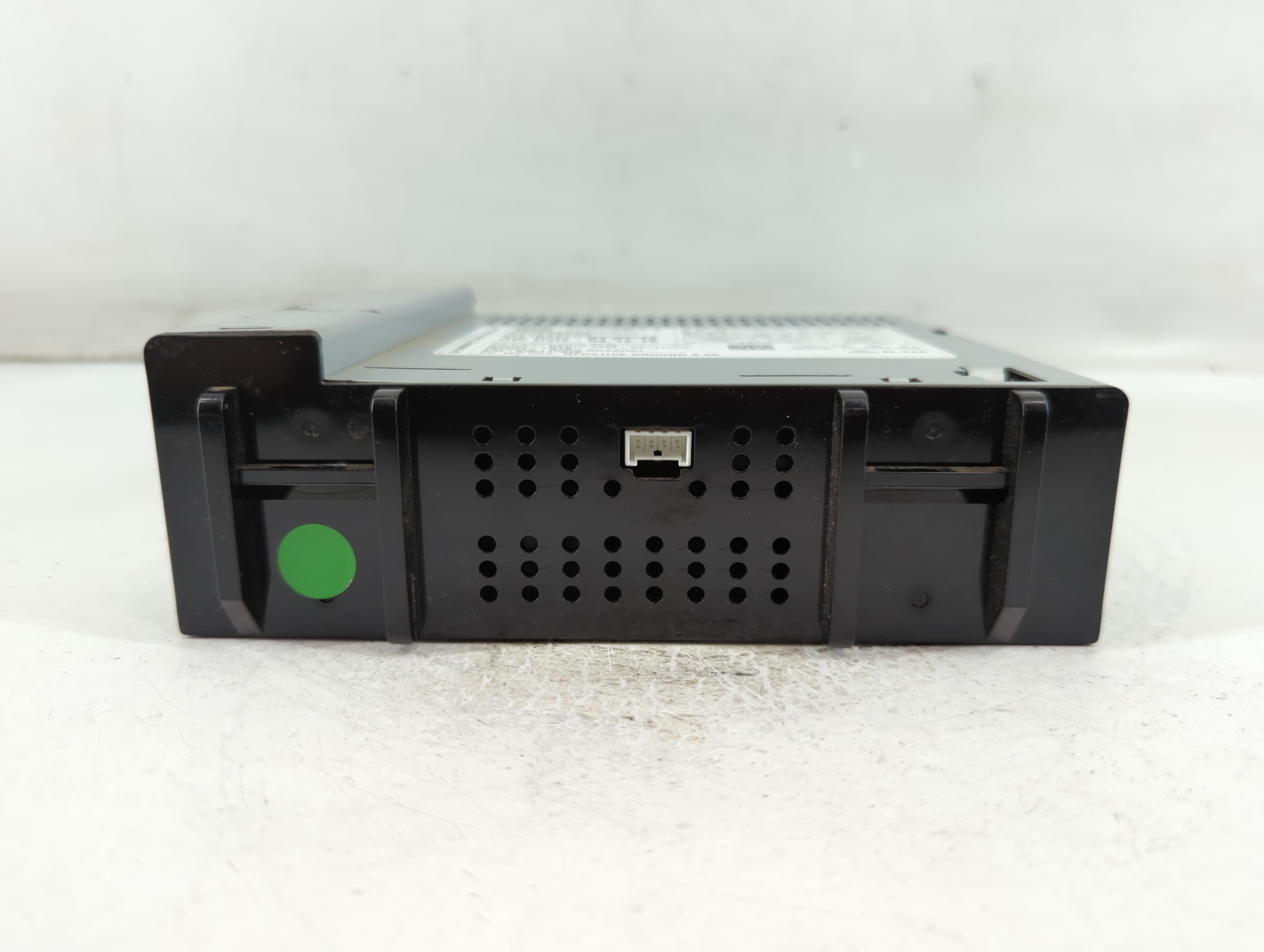 2017-2017 Gmc Acadia Am Fm Cd Player Radio Receiver 900055 - Oemusedautoparts1.com