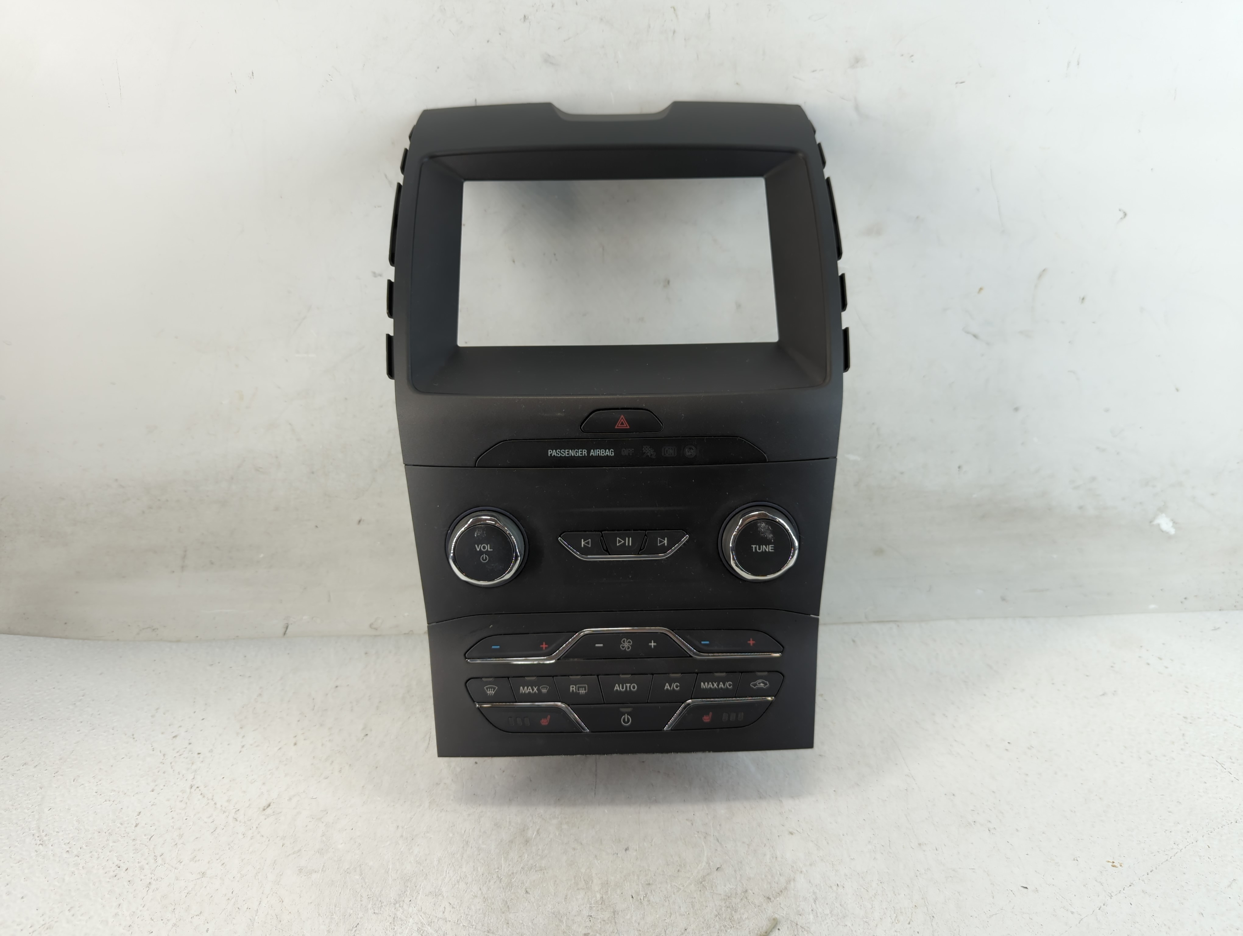 2019-2020 Ford Edge Am Fm Cd Player Radio Receiver 900069 - Oemusedautoparts1.com