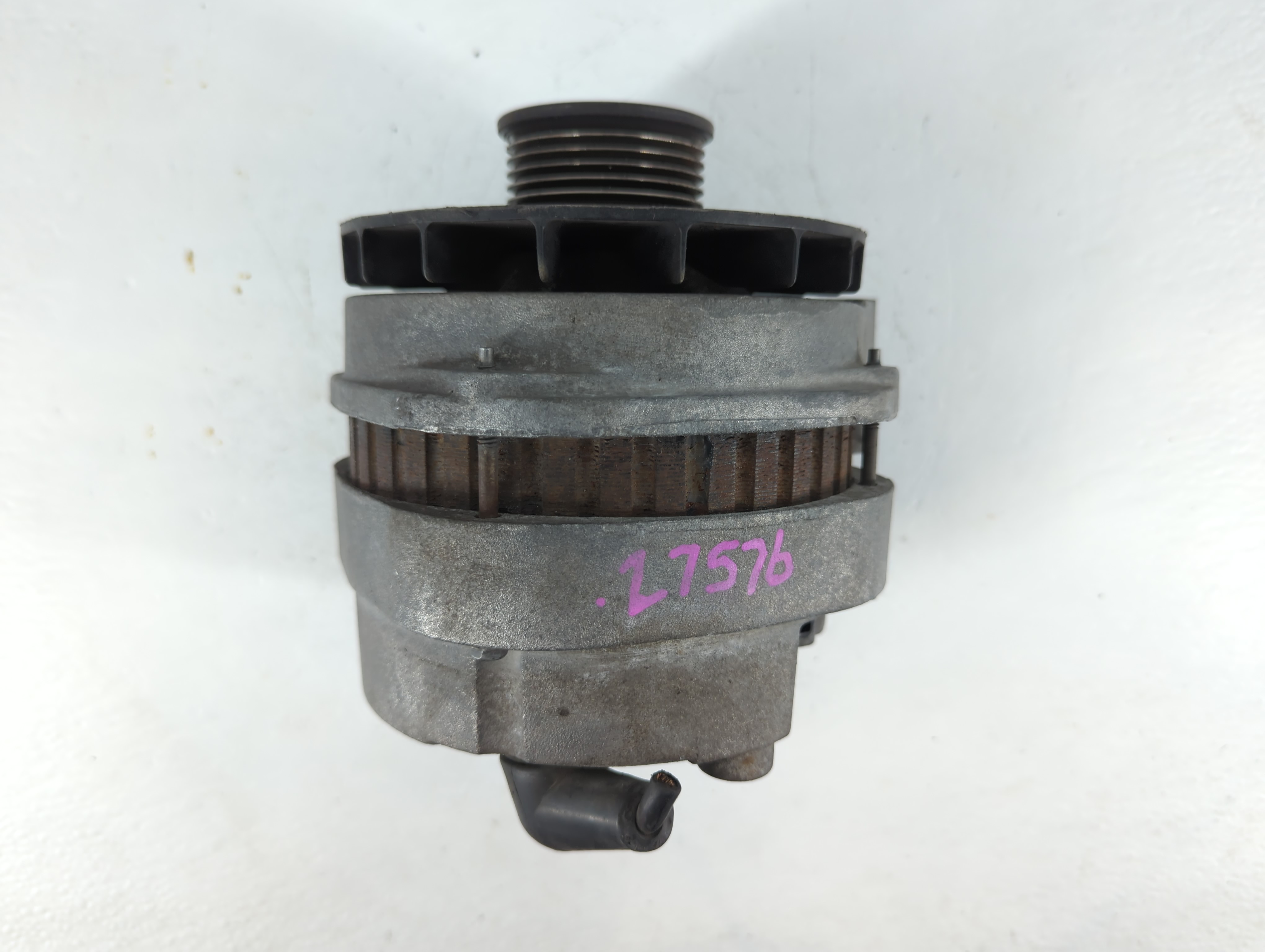 Picture of Gmc G1500 Alternator Generator Charging Assembly Engine Oem 900095