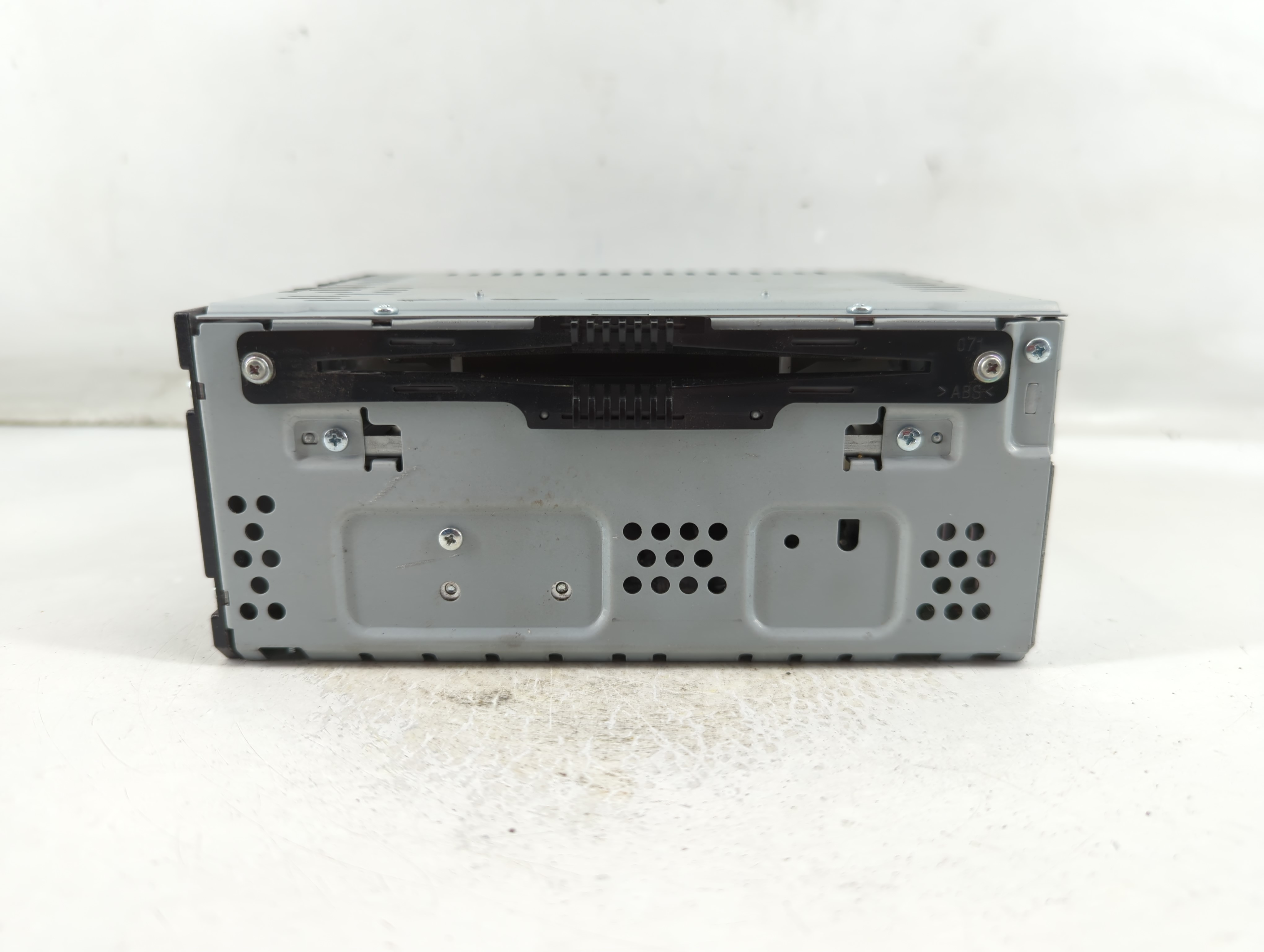 2015-2018 Ford Edge Am Fm Cd Player Radio Receiver 900161 - Oemusedautoparts1.com