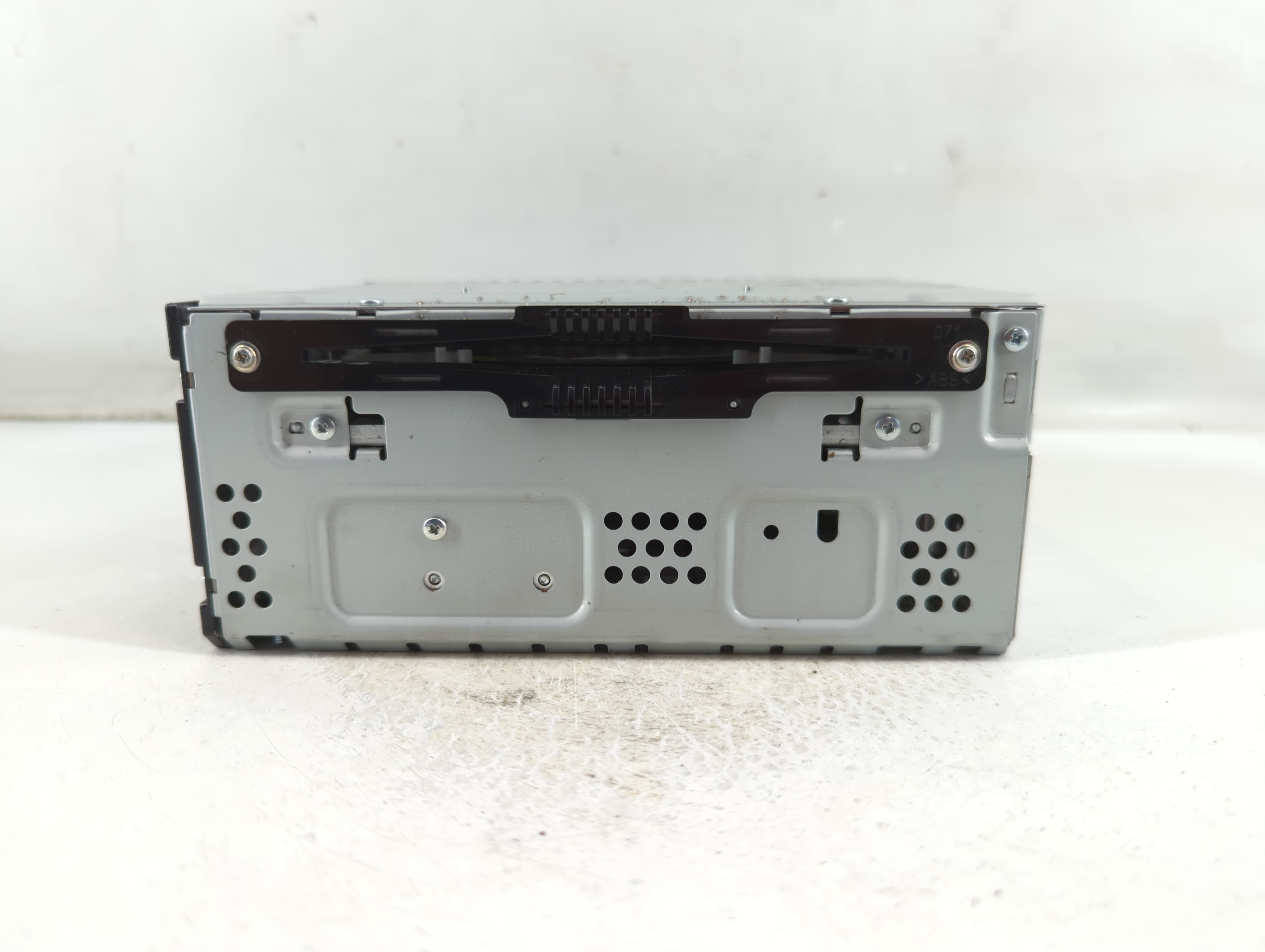 2015-2018 Ford Edge Am Fm Cd Player Radio Receiver 900163 - Oemusedautoparts1.com