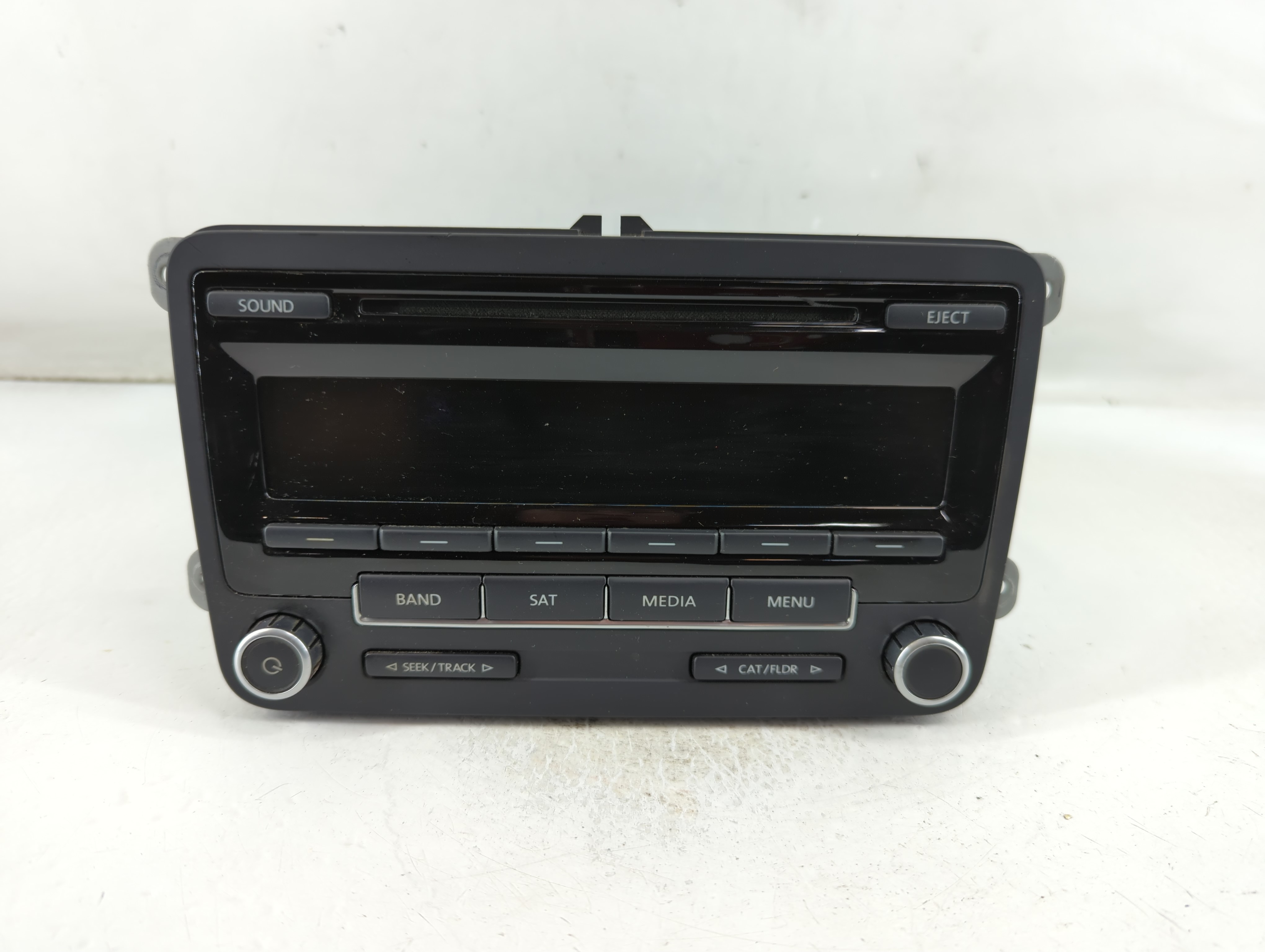 Picture of 2014-2014 Volkswagen Jetta Am Fm Cd Player Radio Receiver 900174