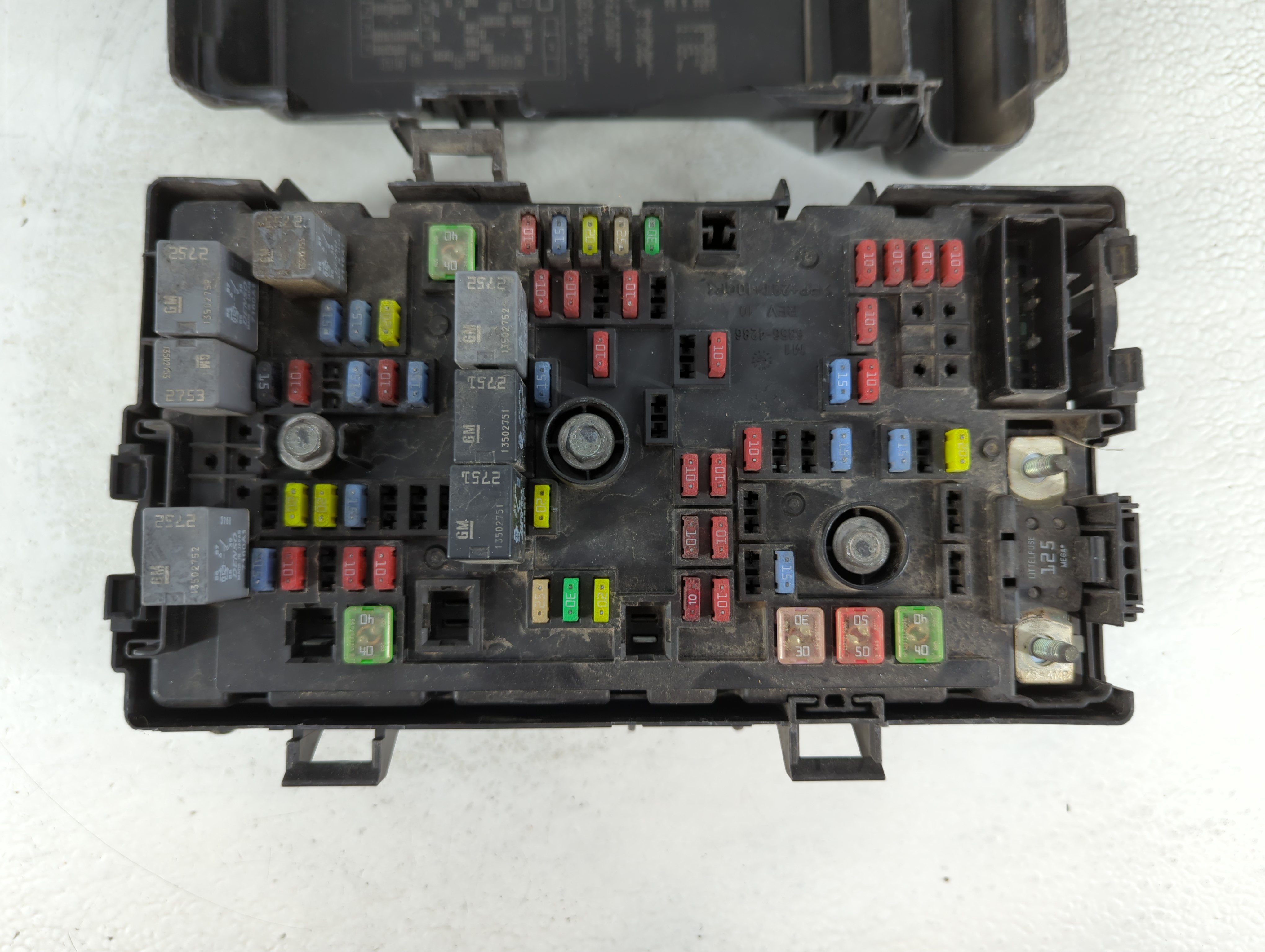 2008-2009 Chevrolet Express 3500 Fusebox Fuse Box Relay Module 900452 - Oemusedautoparts1.com