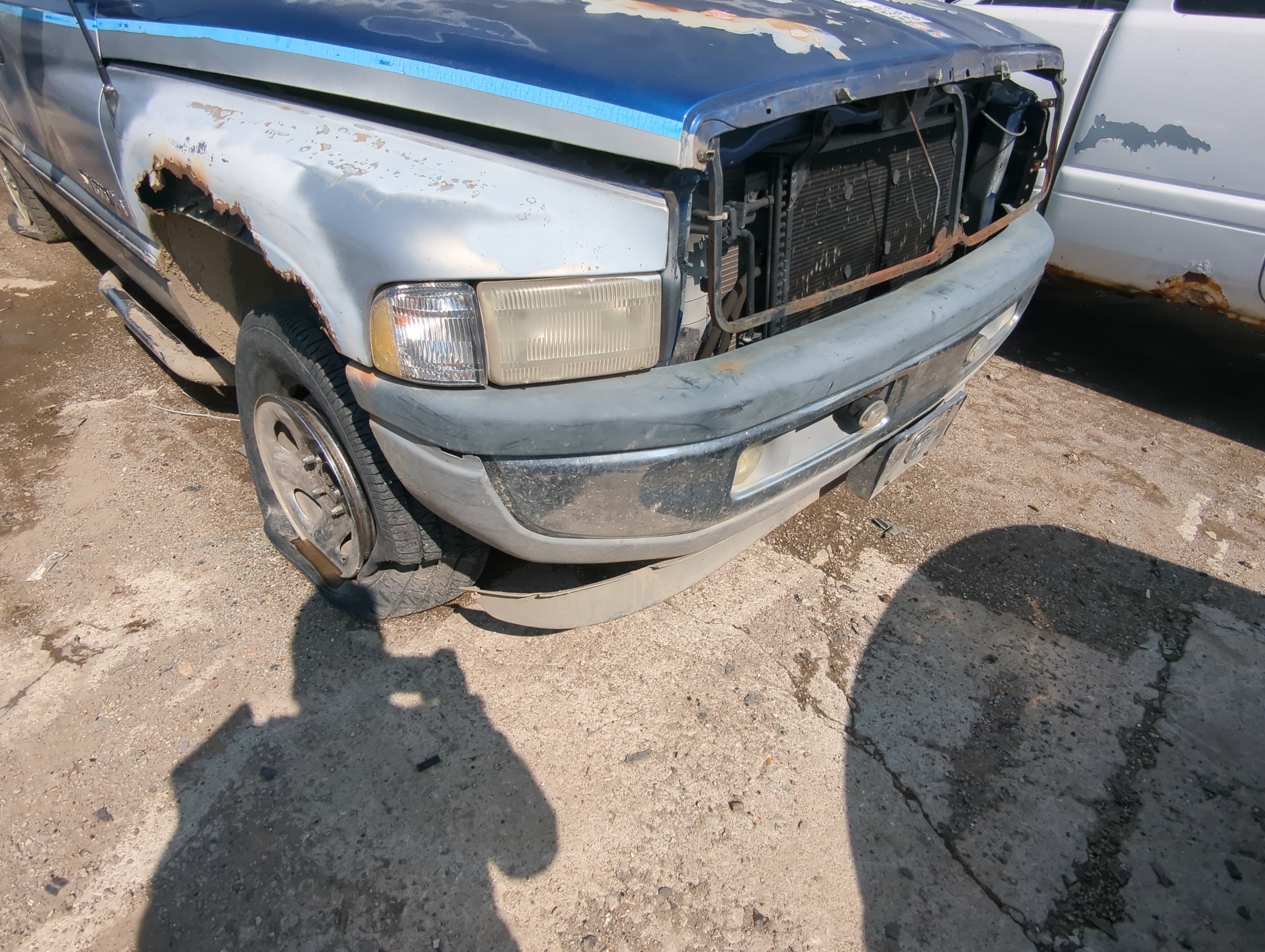 Picture of 1994-2001 Dodge Ram 1500 Front Bumper - Oem 900572