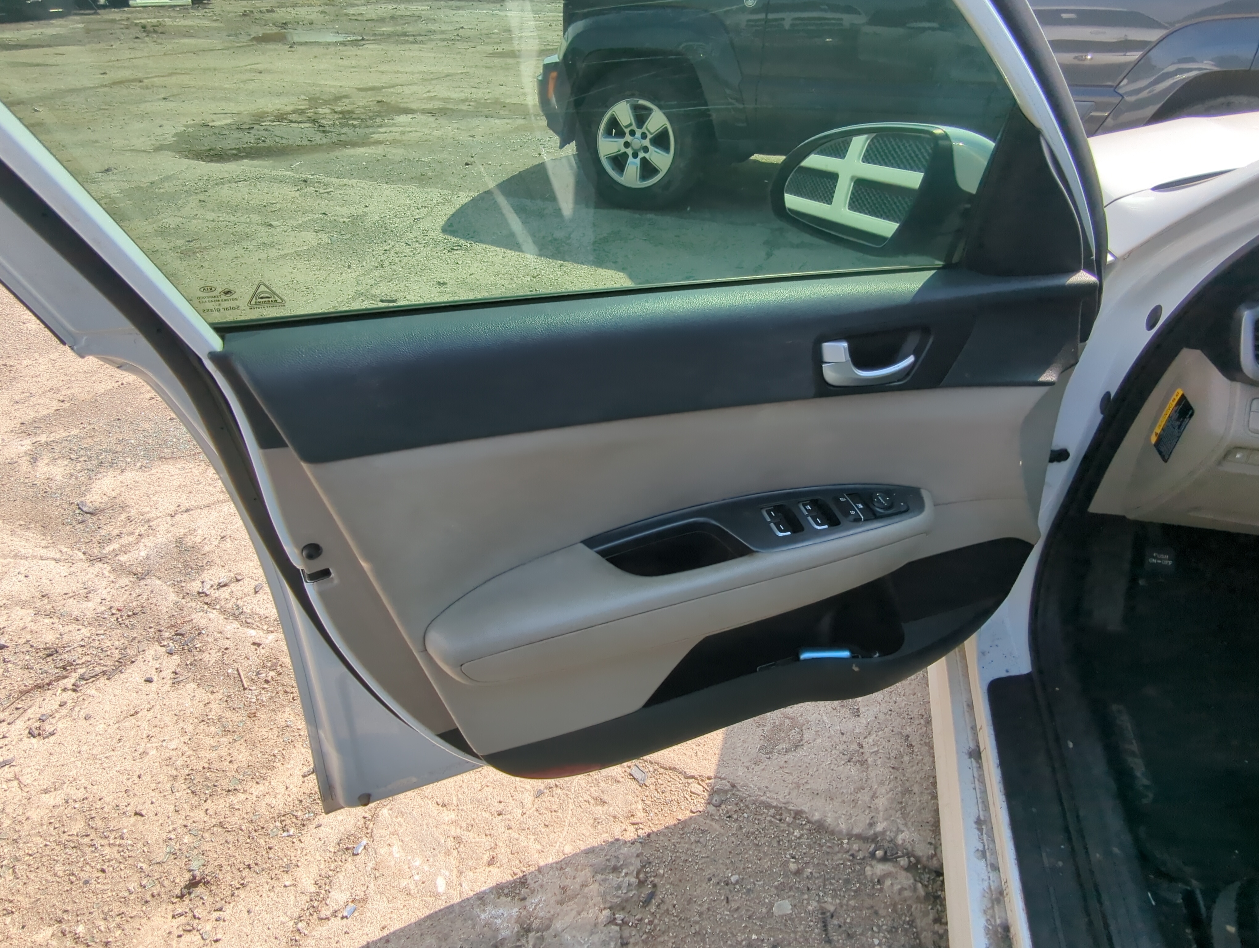 Picture of 2016 Kia Optima Front Left Driver Interior Door Panel Trim 900891