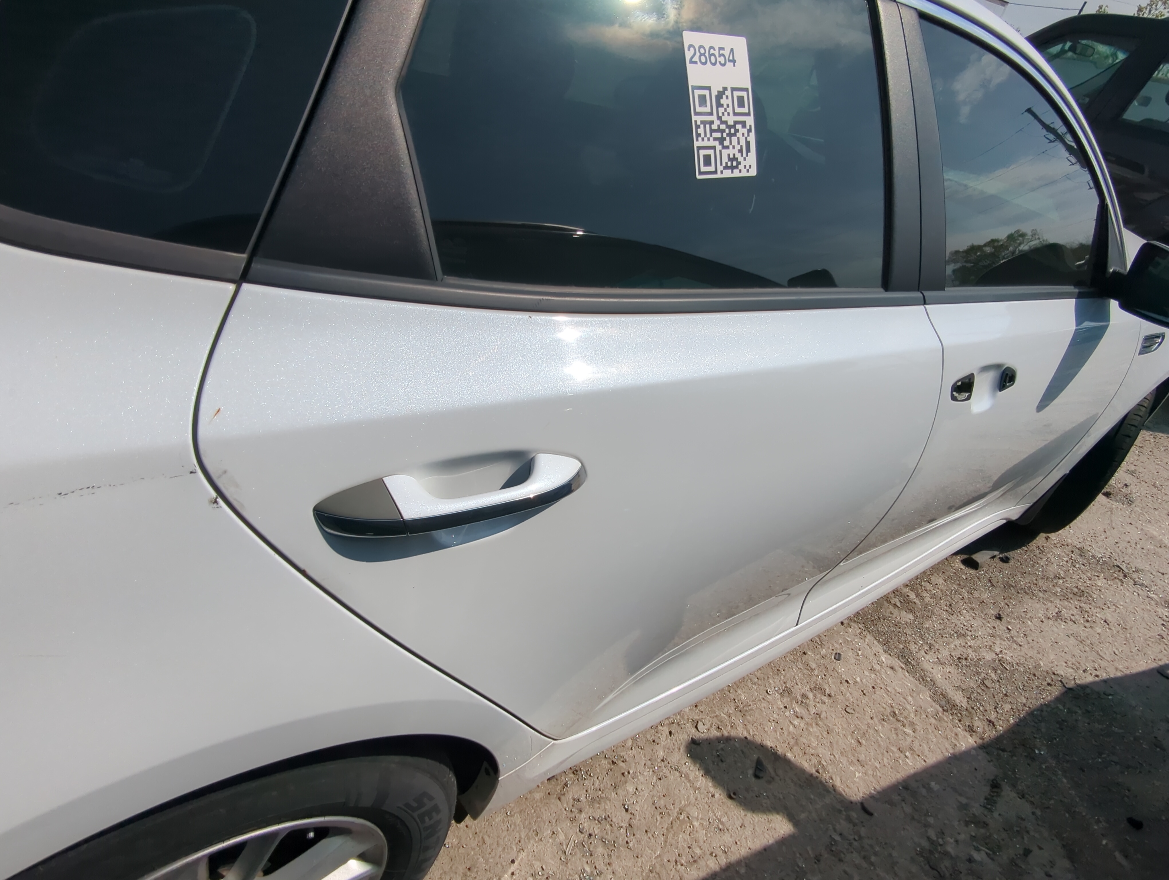 2016-2020 Kia Optima Passenger Rear Door Oem 900919 - Oemusedautoparts1.com