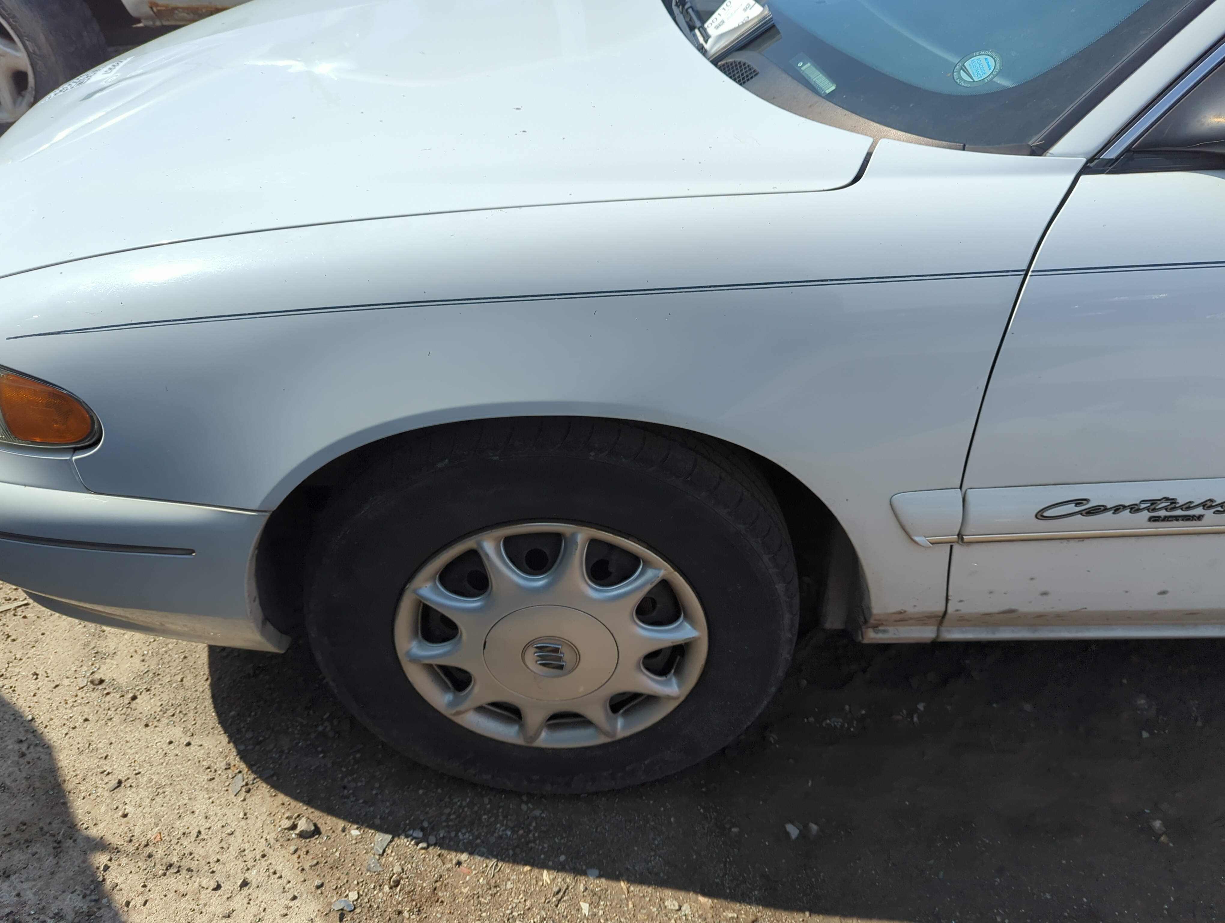 Picture of 1997-2000 Buick Century Driver Fender 901435