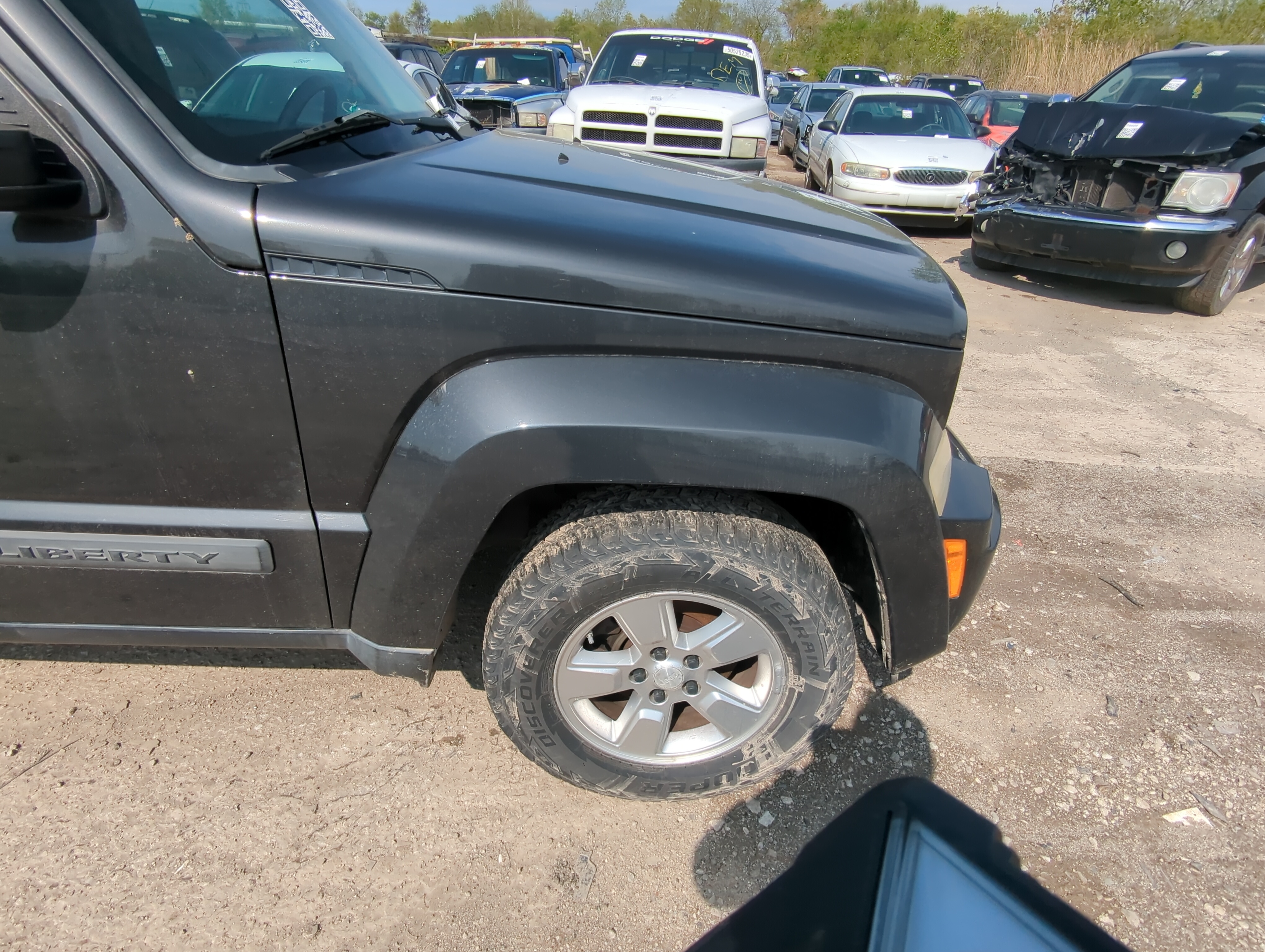 2008-2012 Jeep Liberty Passenger Fender 901771 - Oemusedautoparts1.com