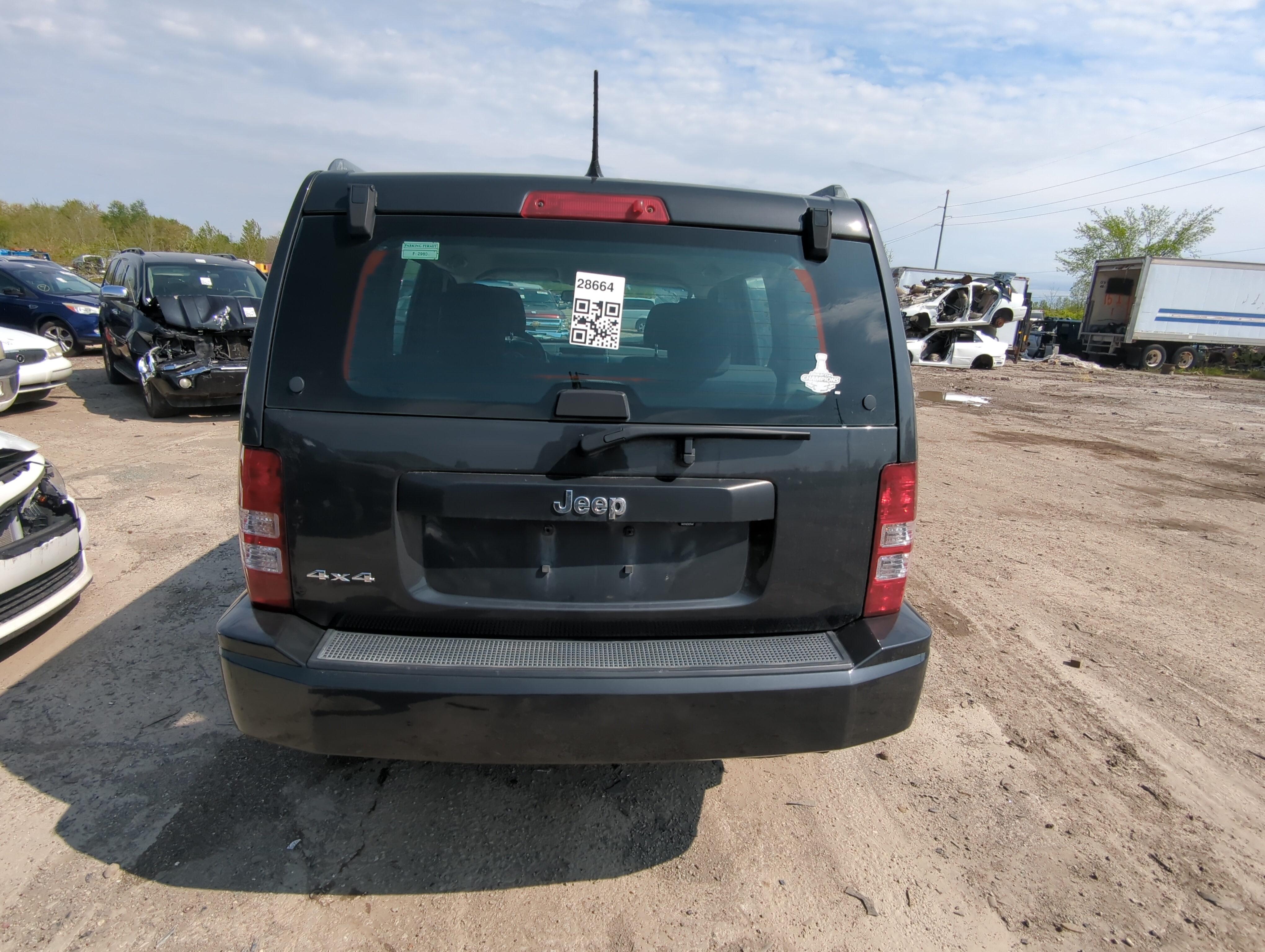 2008-2012 Jeep Liberty Trunk/decklid/hatch/tailgate Oem 901782 - Oemusedautoparts1.com