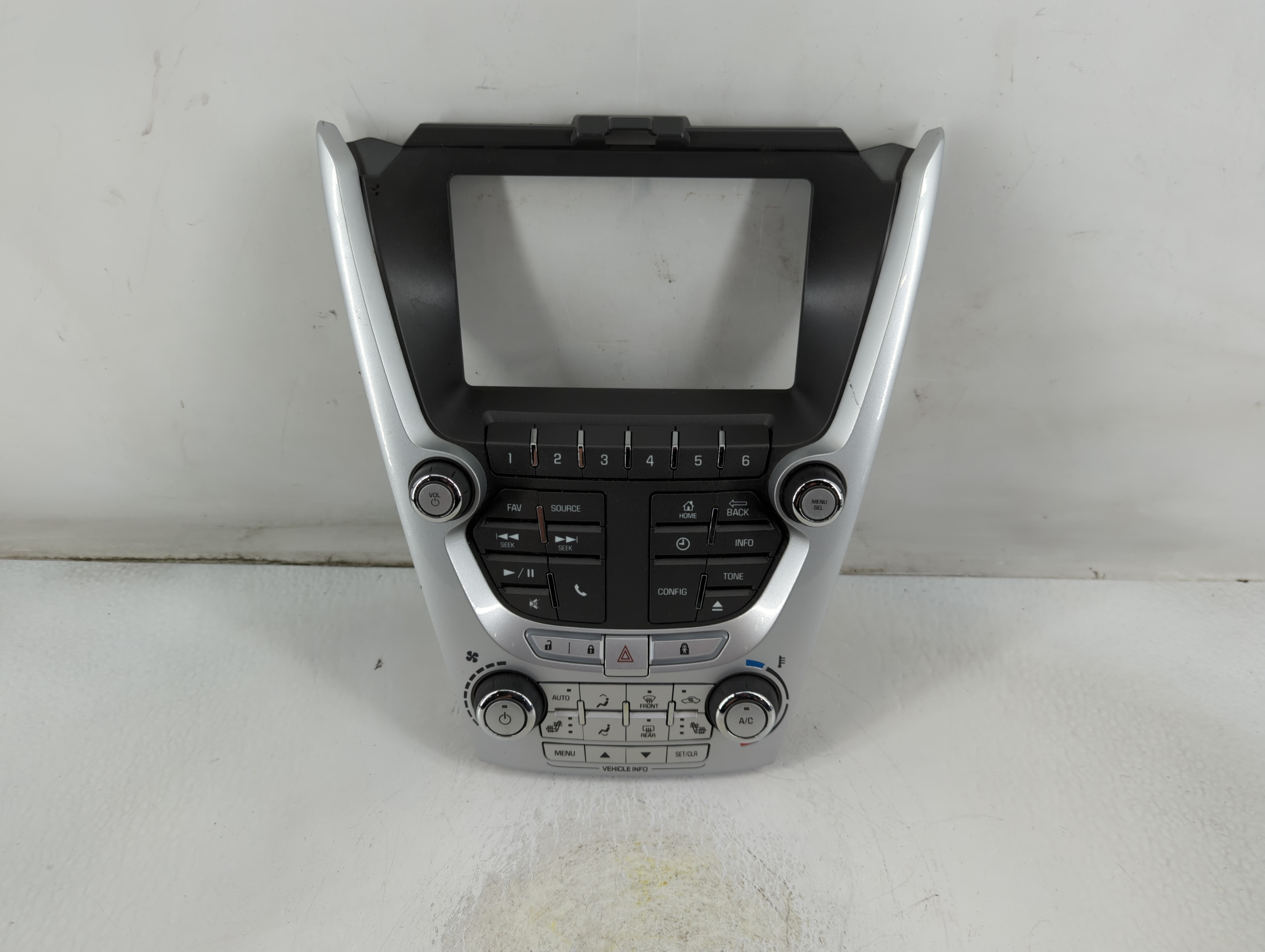 2012-2015 Gmc Terrain Am Fm Cd Player Radio Receiver 901823 - Oemusedautoparts1.com
