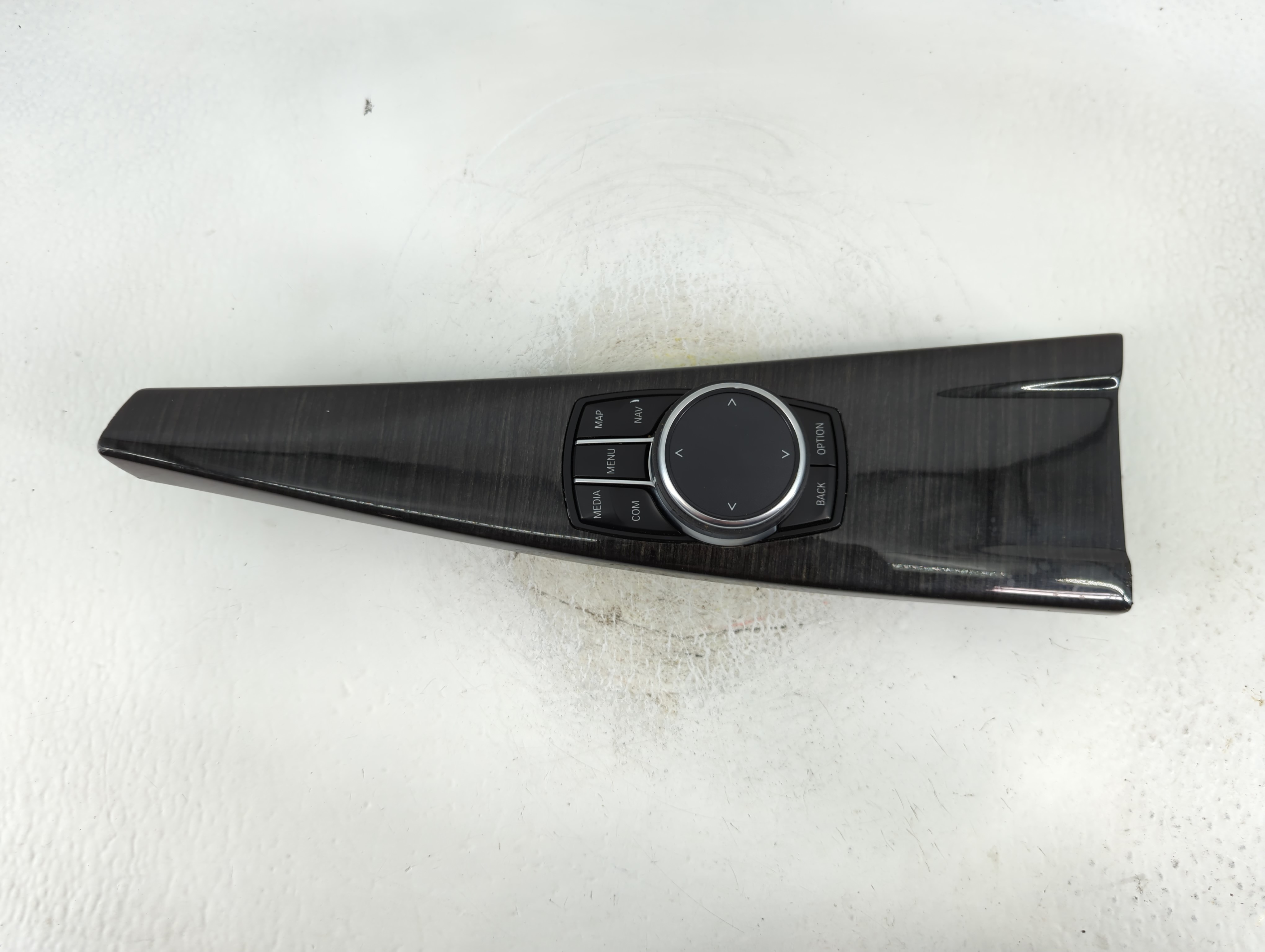 Picture of 2017-2019 Bmw 330i Am Fm Cd Player Radio Receiver 901876