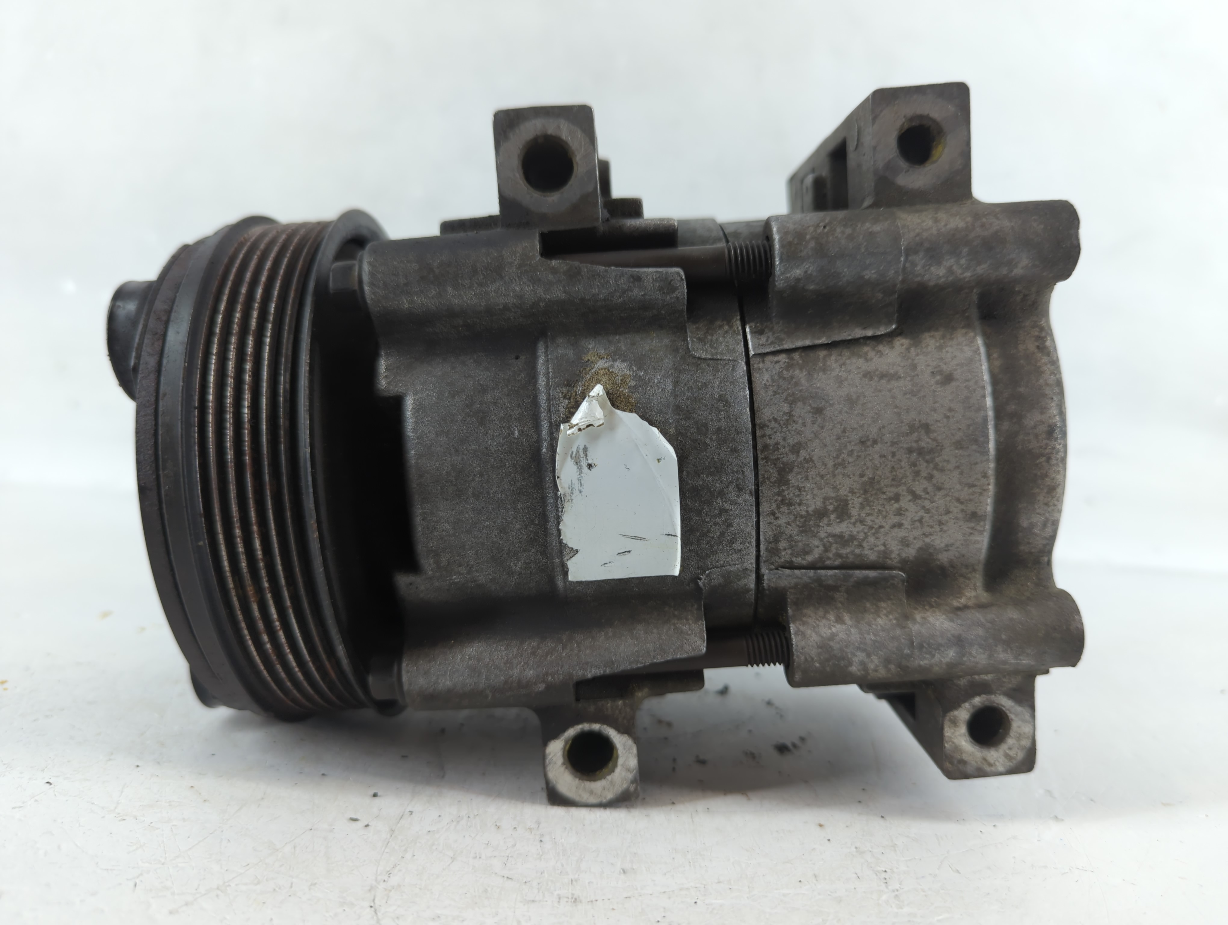 Picture of Ford E-150 Air Conditioning A/c Ac Compressor Oem 901910