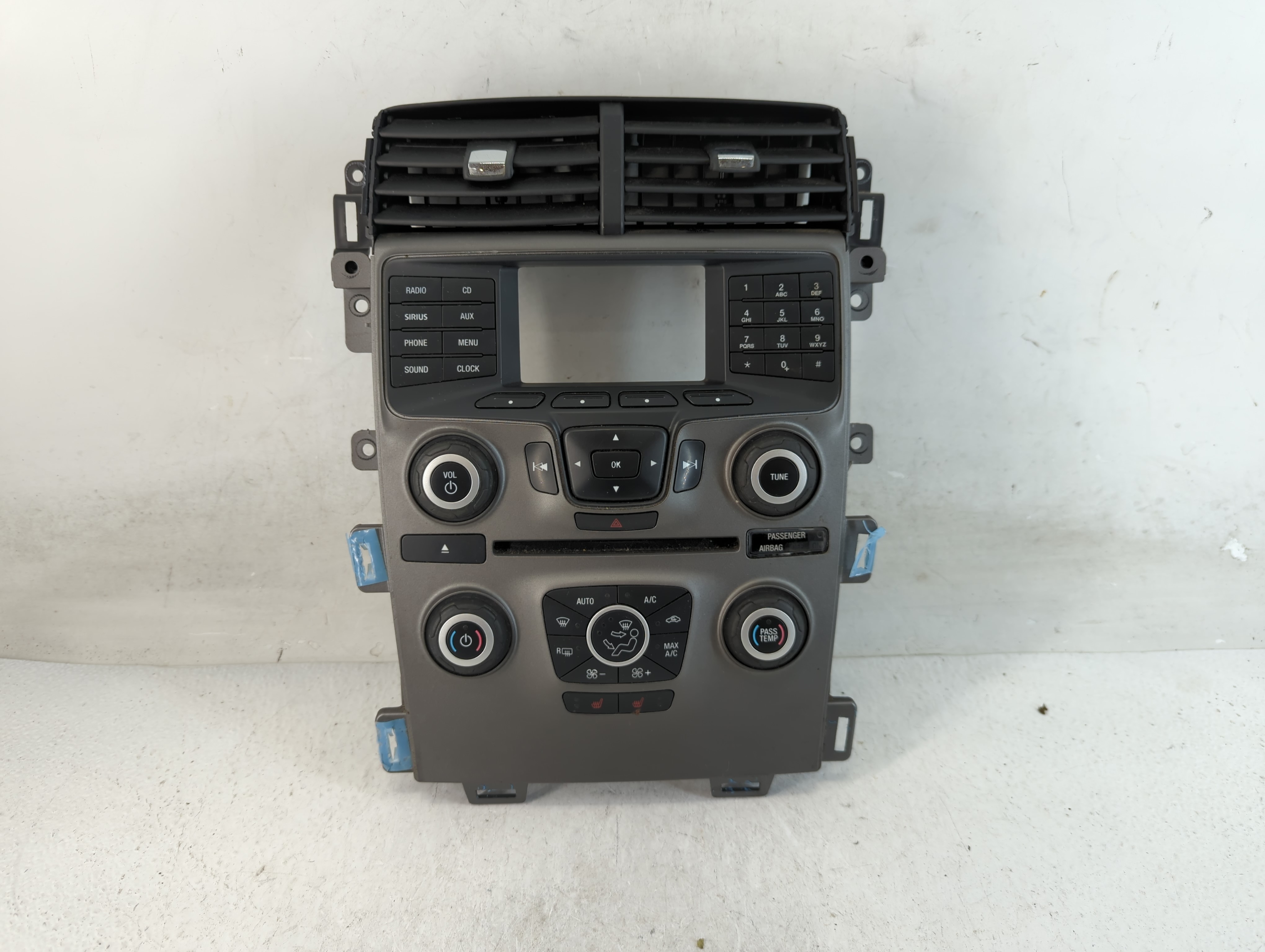 2014-2014 Ford Edge Radio Control Panel 901914 - Oemusedautoparts1.com