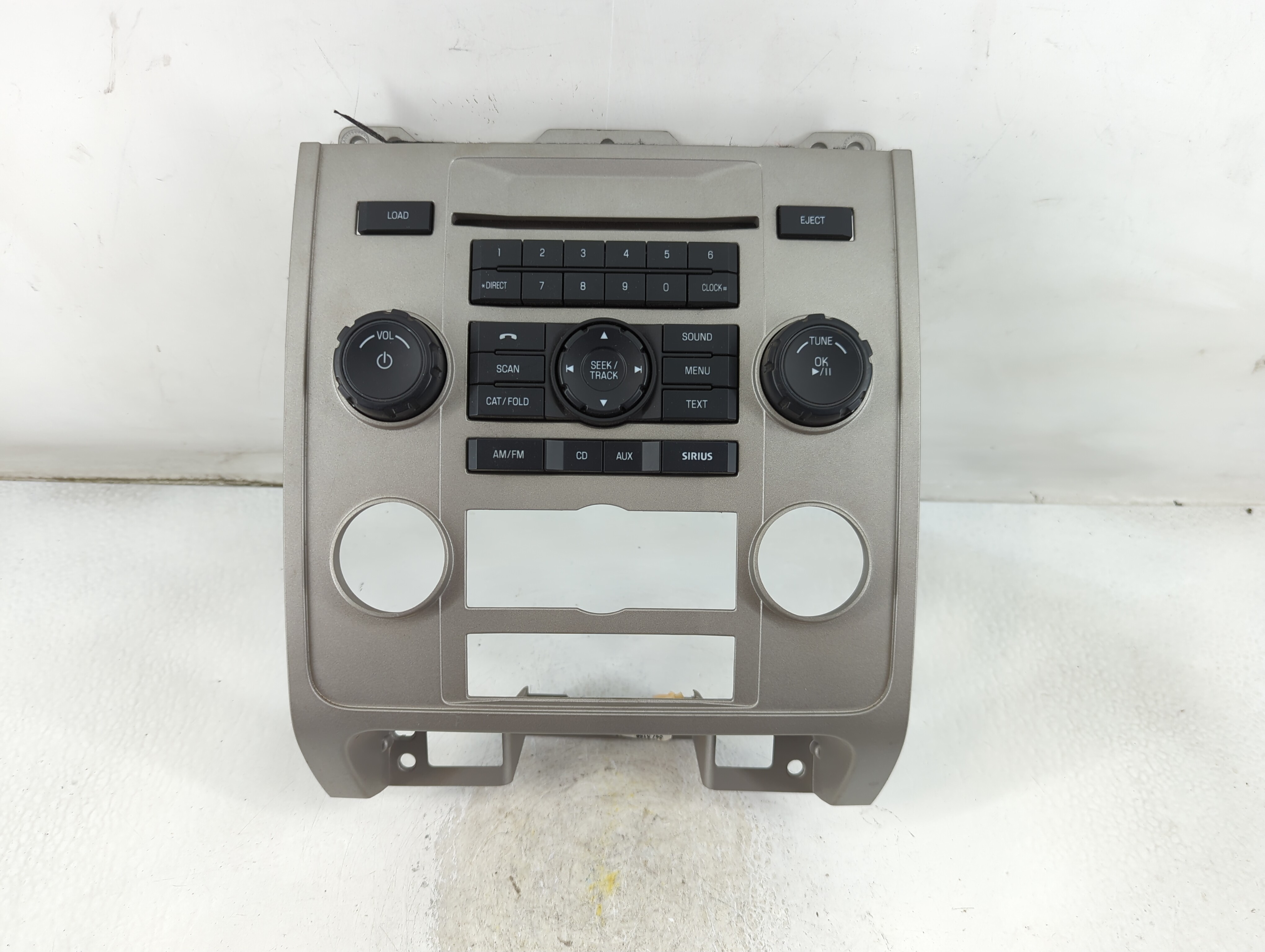 2009-2012 Ford Escape Am Fm Cd Player Radio Receiver 902011 - Oemusedautoparts1.com