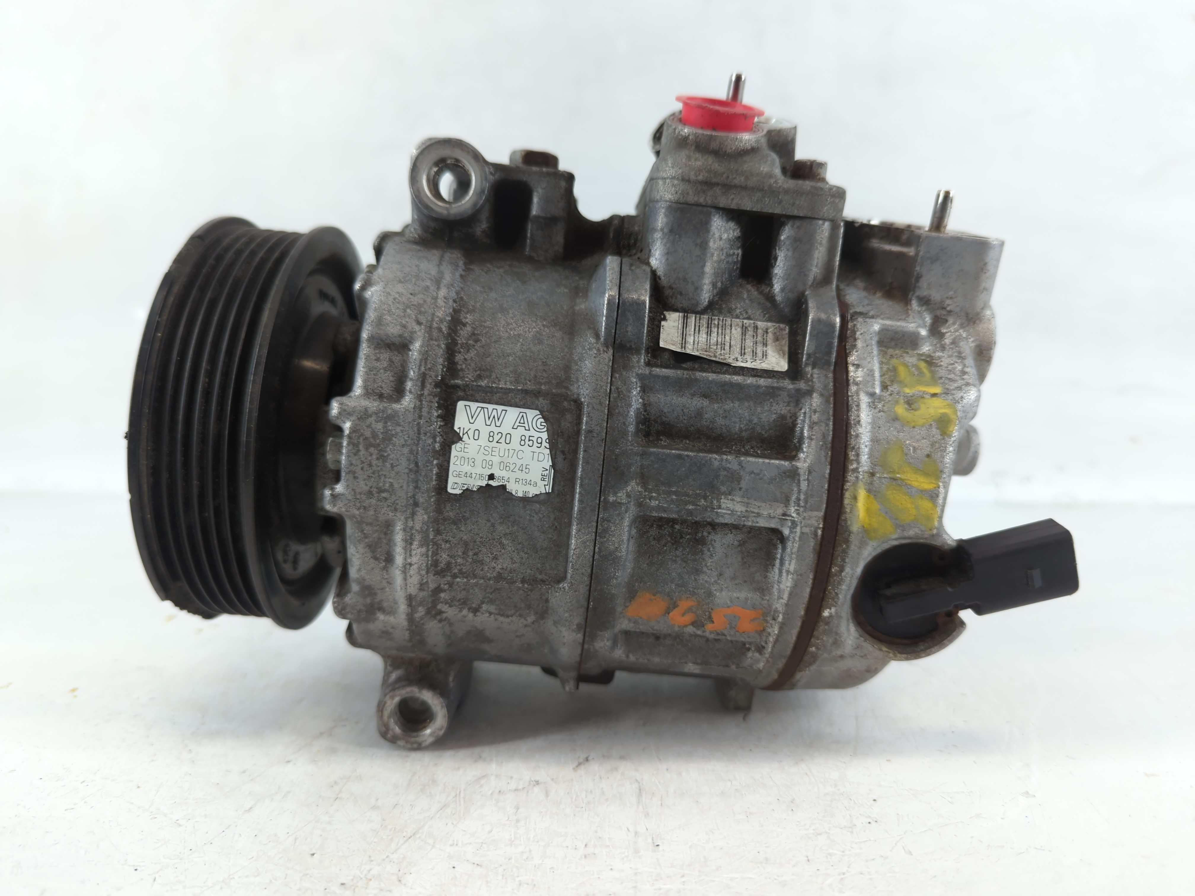 Picture of 2013-2017 Volkswagen Jetta Air Conditioning A/c Ac Compressor Oem 902017
