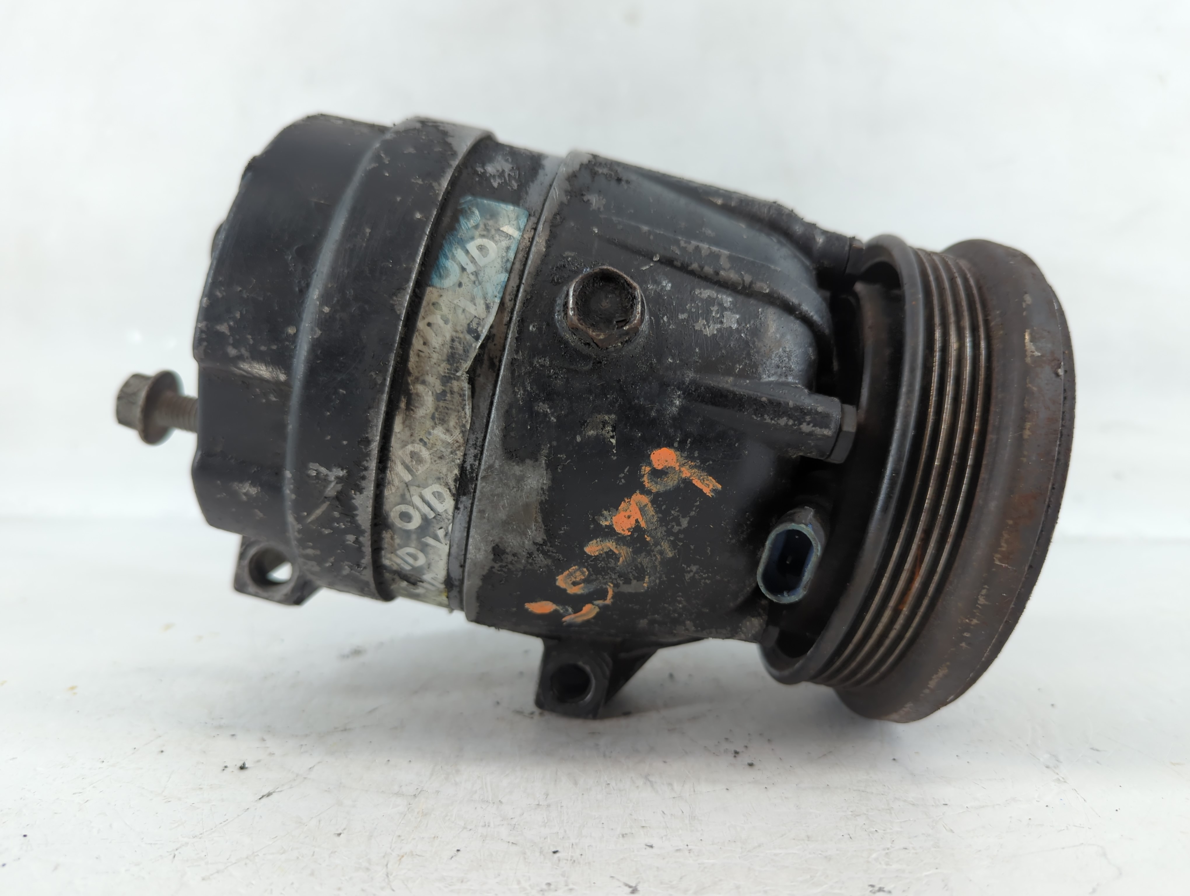 Picture of 1996-2002 Chevrolet Cavalier Air Conditioning A/c Ac Compressor Oem 902048