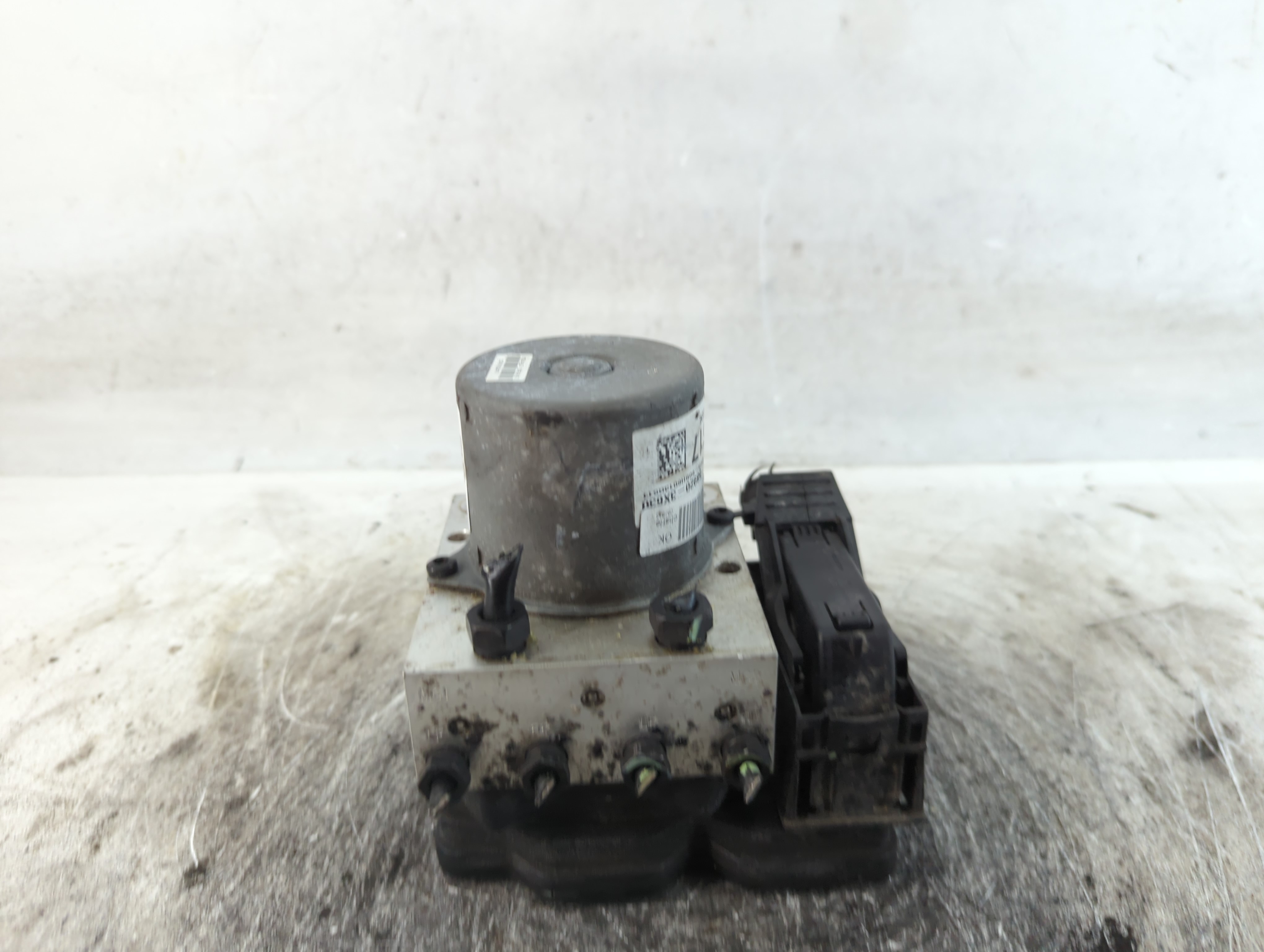 Hyundai Elantra Abs Pump Control Module 902100 - Oemusedautoparts1.com