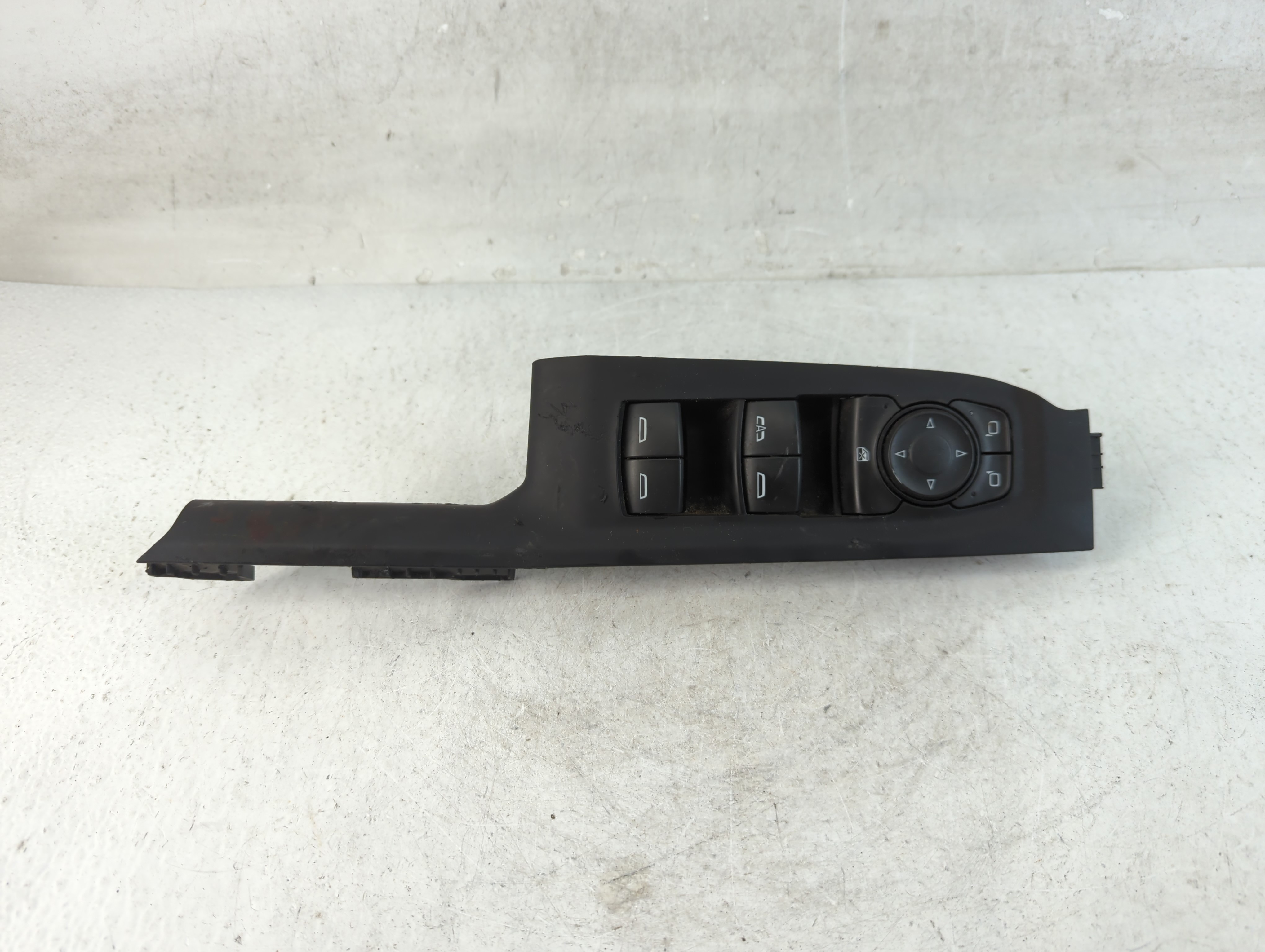2019 Chevrolet Silverado 1500 Driver Left Door Master Power Window Switch 902104 - Oemusedautoparts1.com