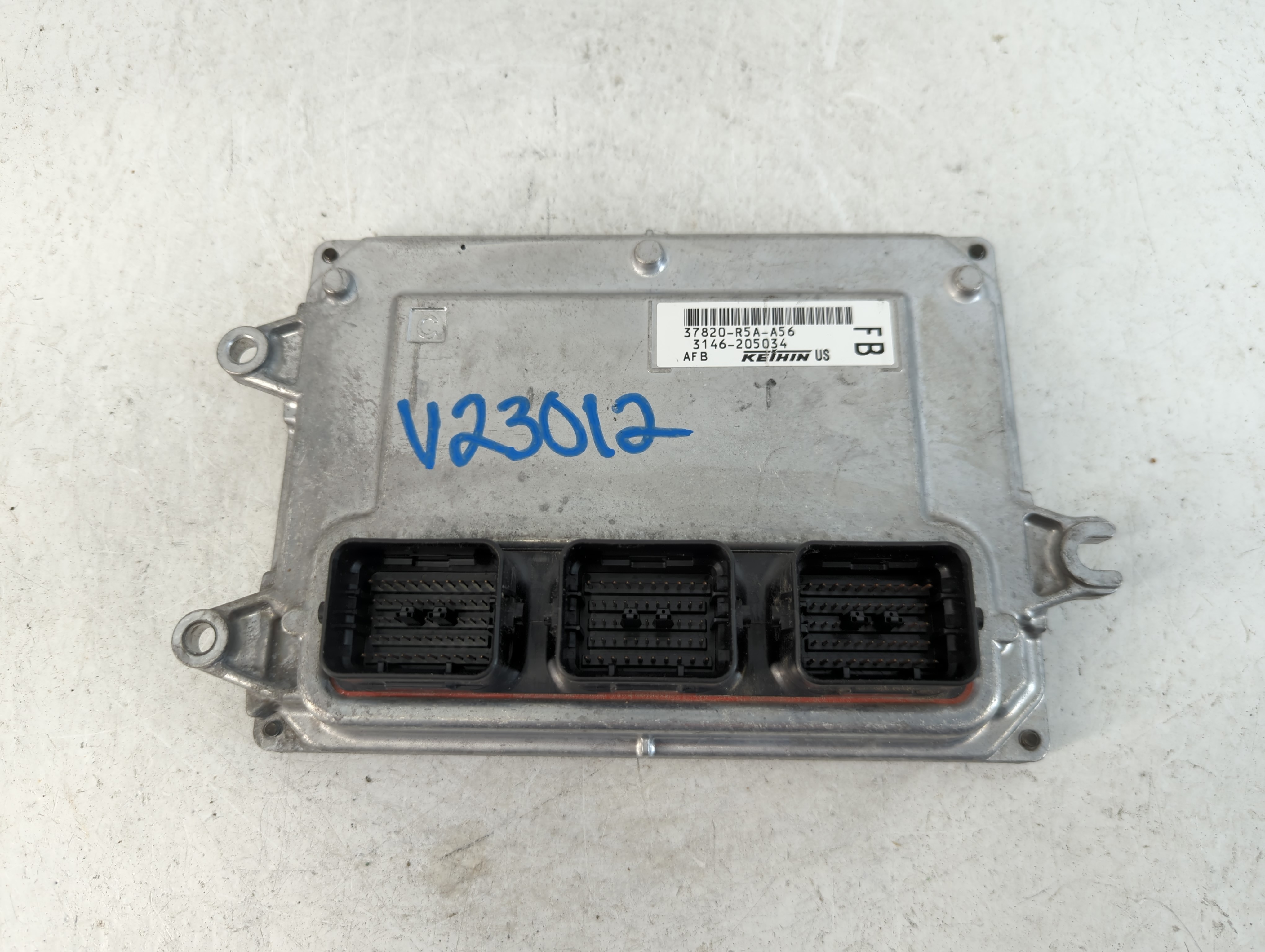Picture of 2012-2014 Honda Cr-v Engine Control Computer Ecu Pcm Ecm Pcu Oem 902392