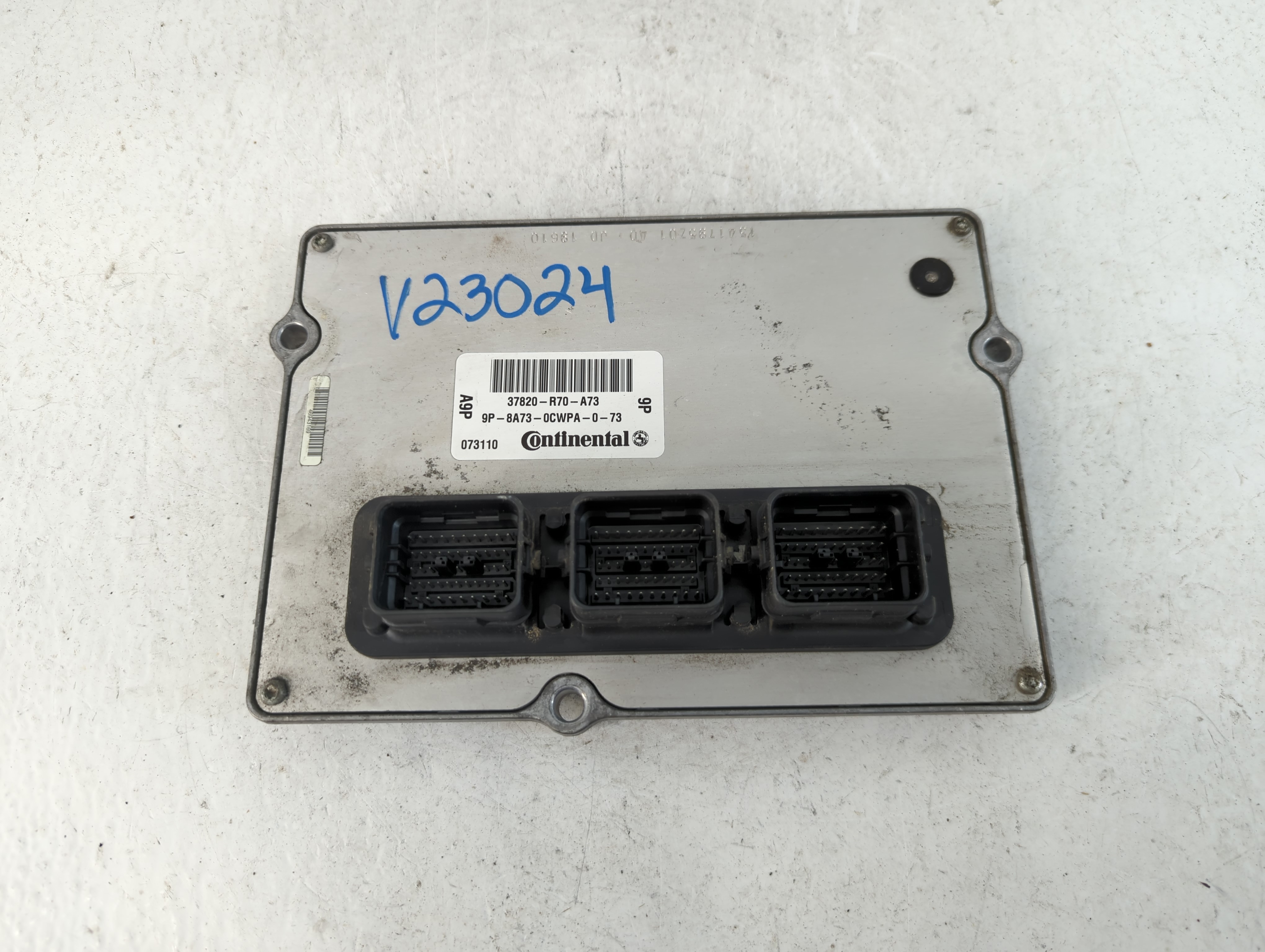 Picture of 2010-2010 Honda Accord Engine Control Computer Ecu Pcm Ecm Pcu Oem 902395