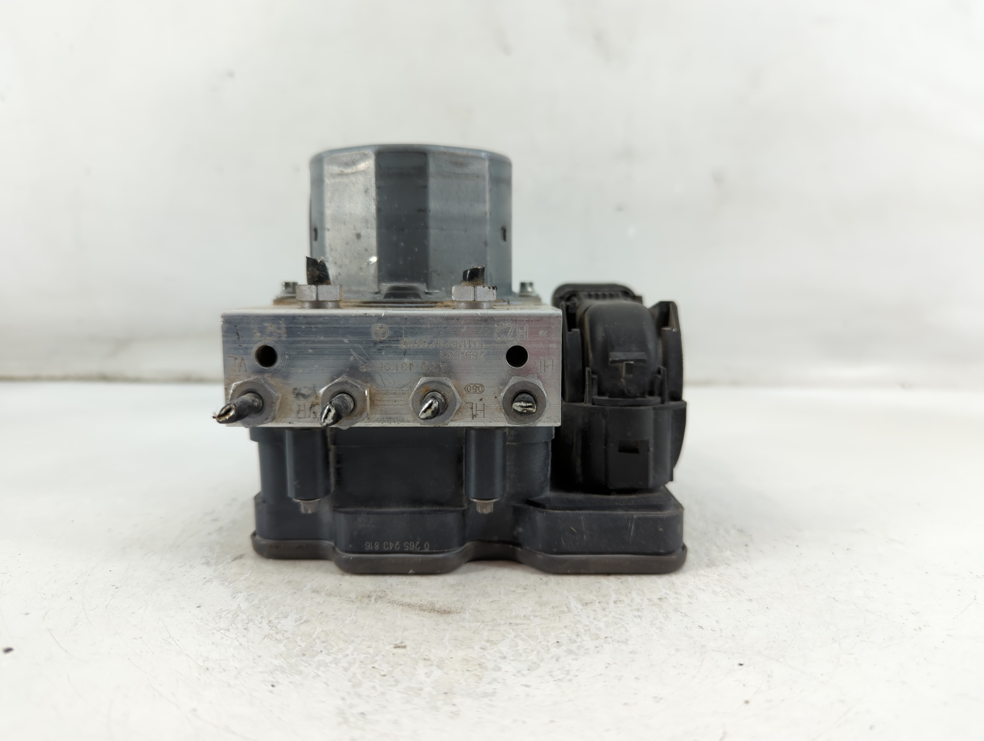 2014-2014 Mercedes-benz E350 Abs Pump Control Module 902647 - Oemusedautoparts1.com