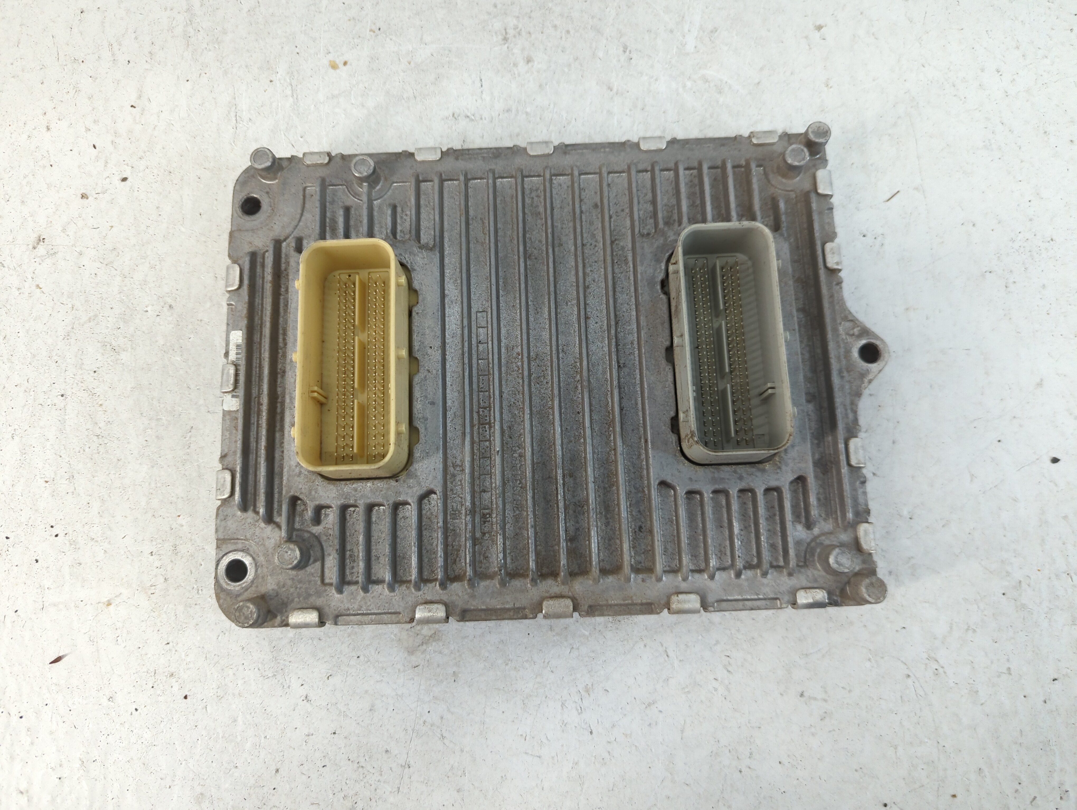 Picture of Dodge Ram 1500 Engine Control Computer Ecu Pcm Ecm Pcu Oem P68243304ab 902686