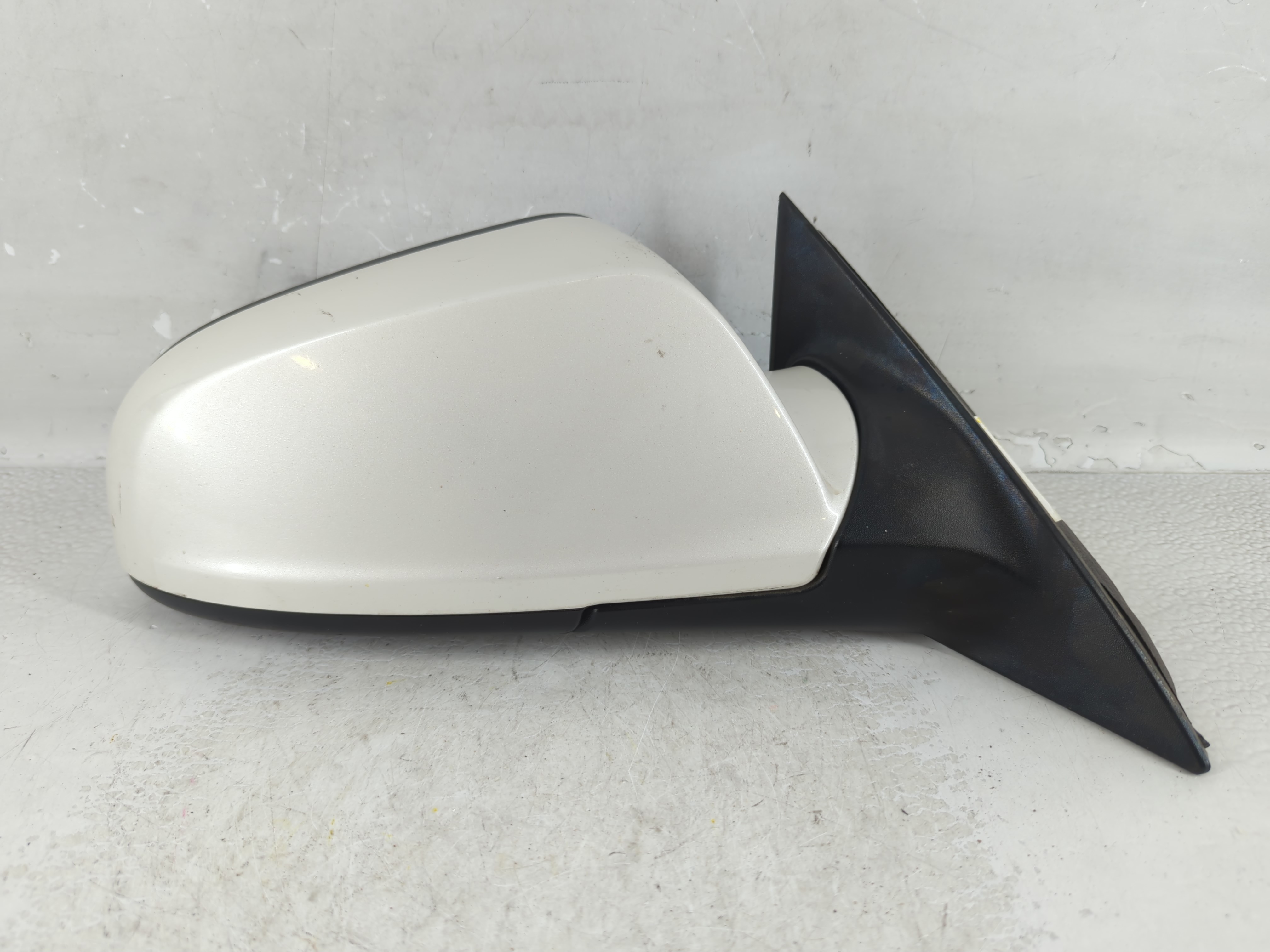 2008-2012 Chevrolet Malibu Passenger Right Side View Manual Door Mirror 902735 - Oemusedautoparts1.com