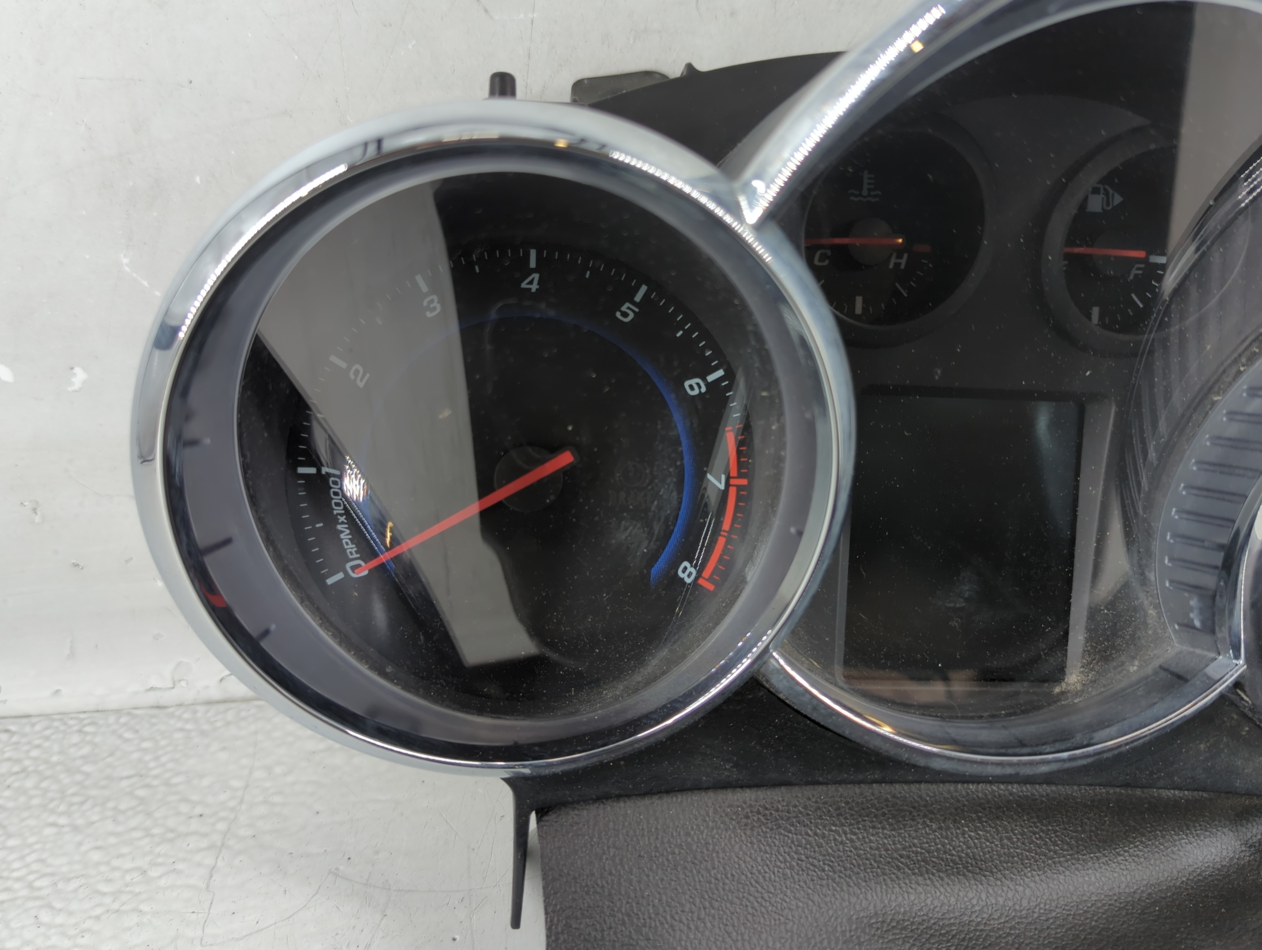 Picture of 2013-2014 Chevrolet Cruze Speedometer Instrument Cluster Gauges 902886