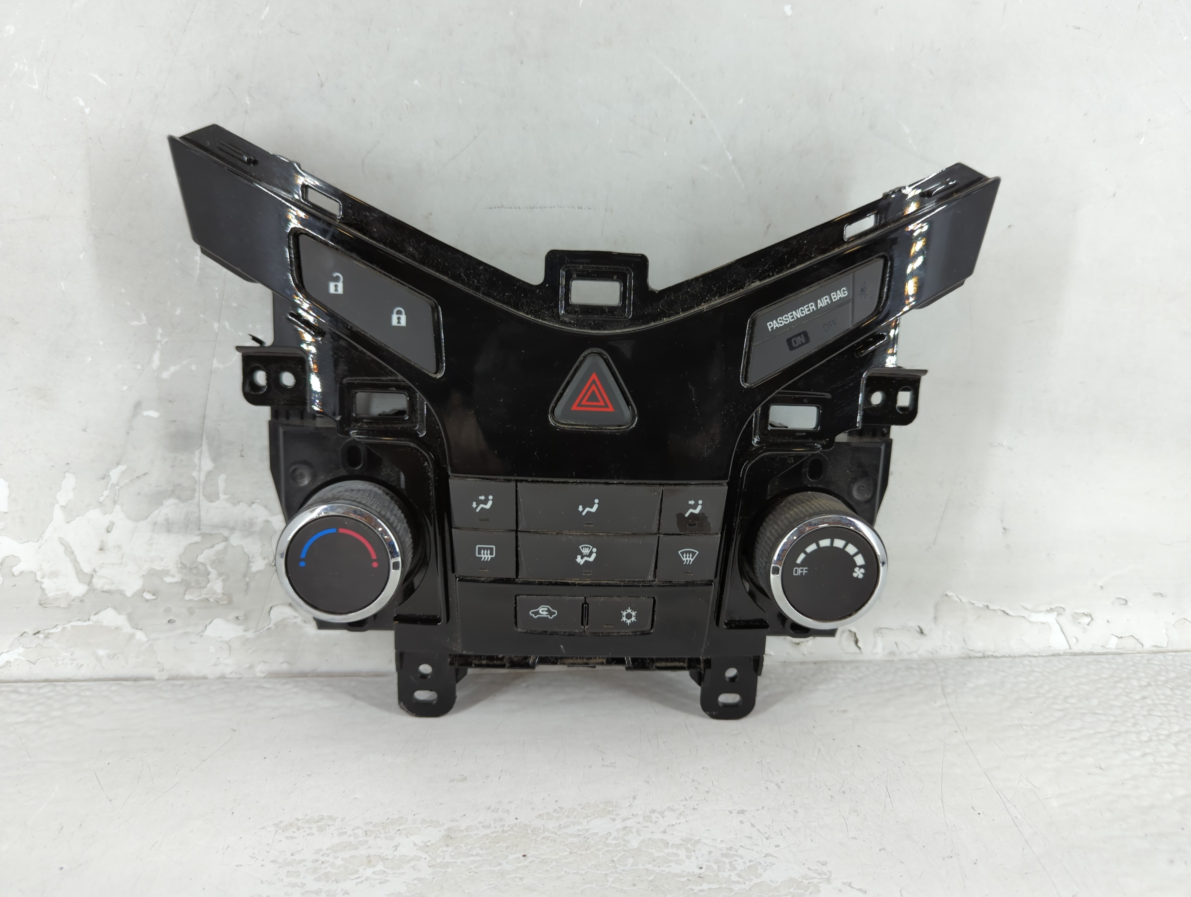2012-2016 Chevrolet Cruze Ac Heater Climate Control 95146207 902935 - Oemusedautoparts1.com