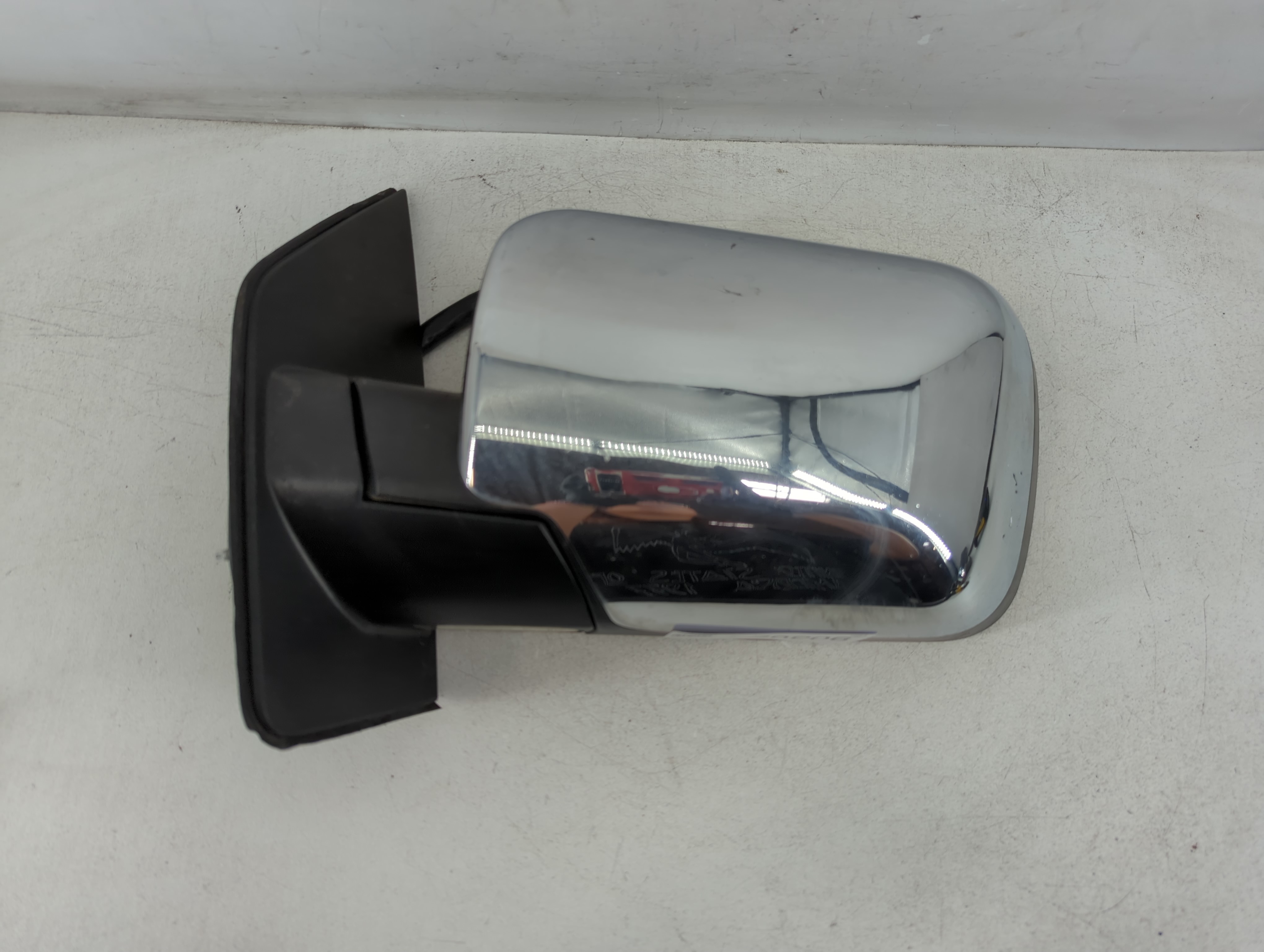 2007-2007 Infiniti Qx56 Driver Left Side View Manual Door Mirror Chrome 903024 - Oemusedautoparts1.com