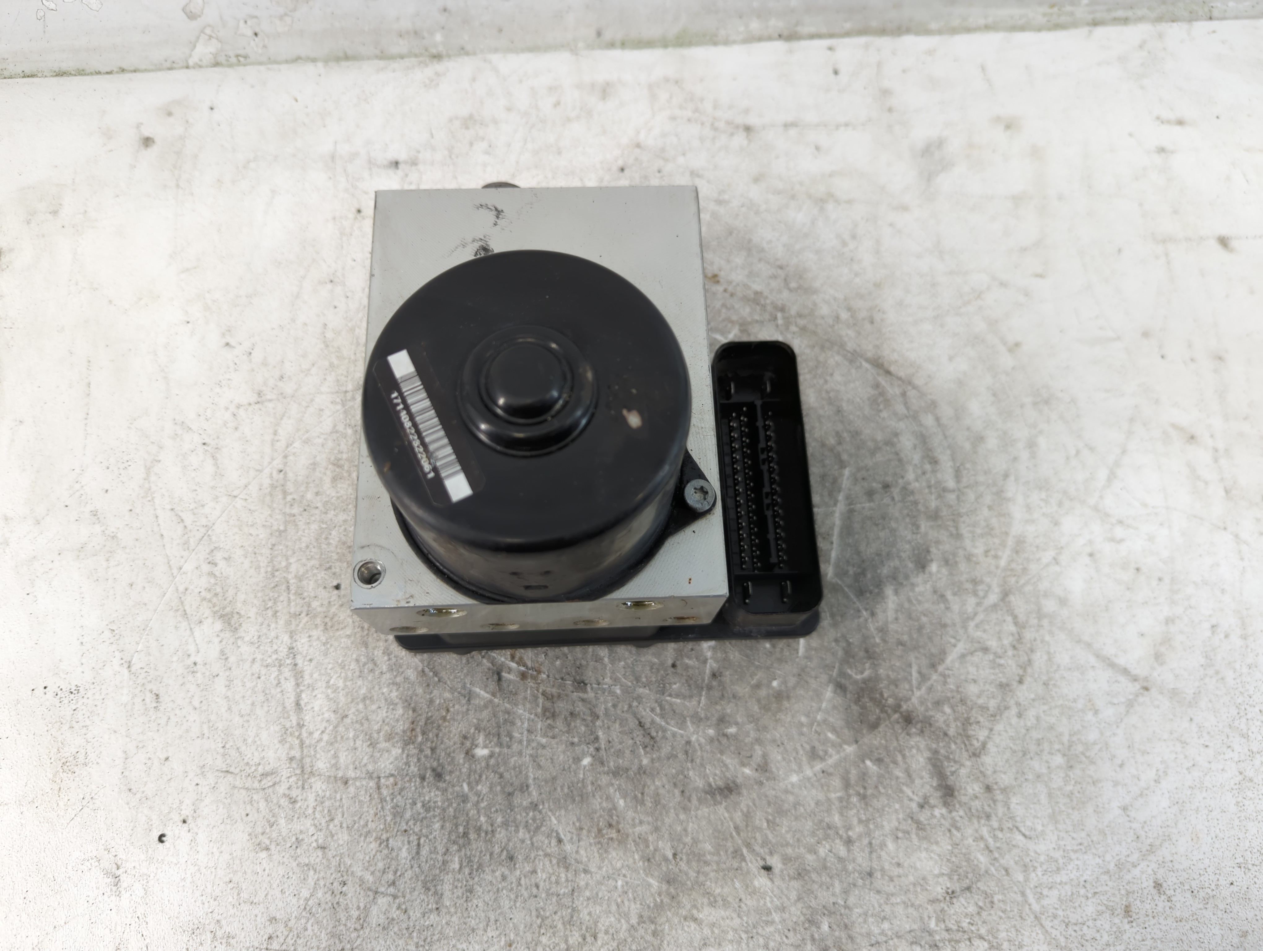 2007 Infiniti Qx56 Abs Pump Control Module 903054 - Oemusedautoparts1.com