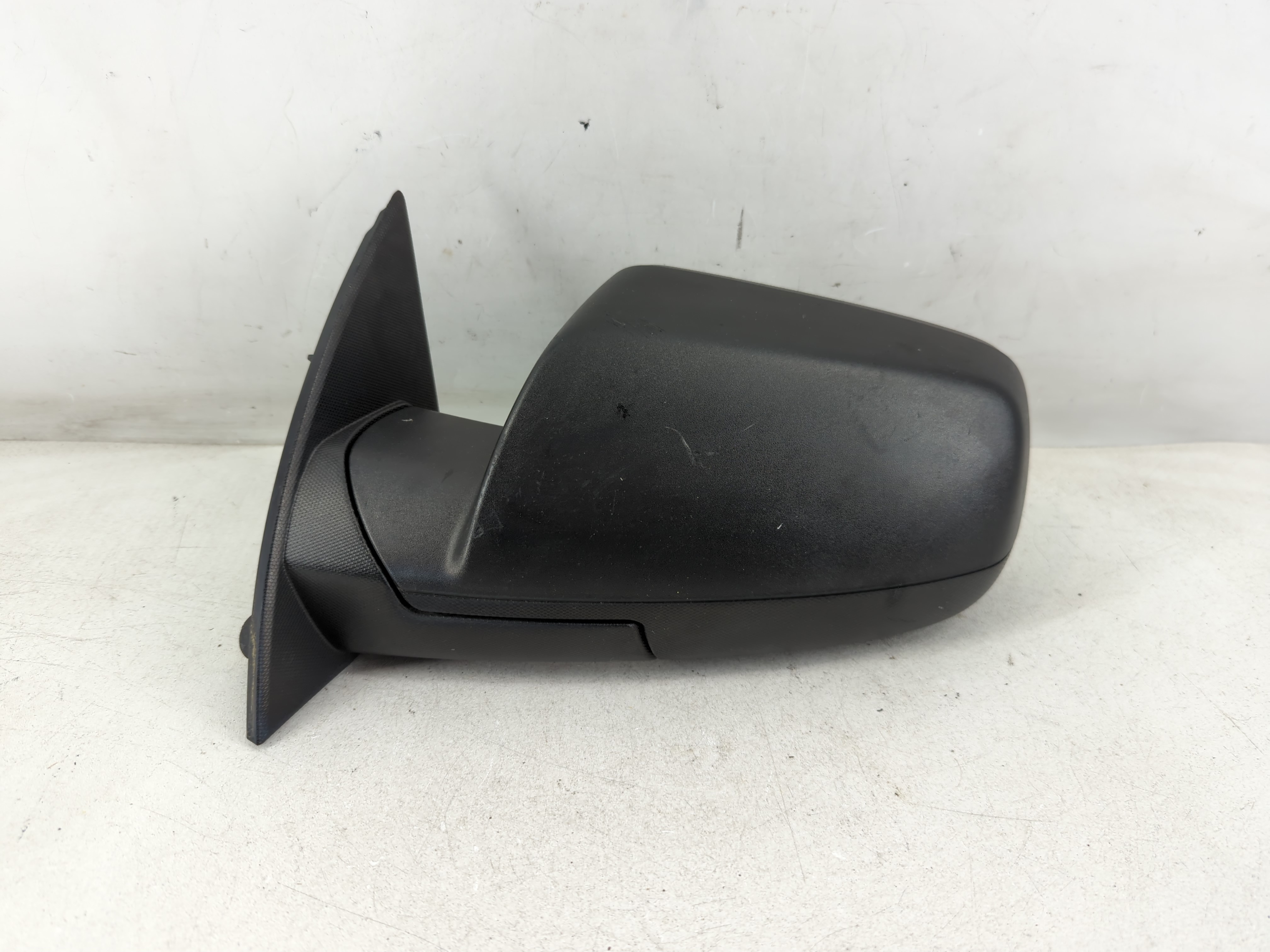 2012-2014 Chevrolet Equinox Driver Left Side View Manual Door Mirror 903305 - Oemusedautoparts1.com