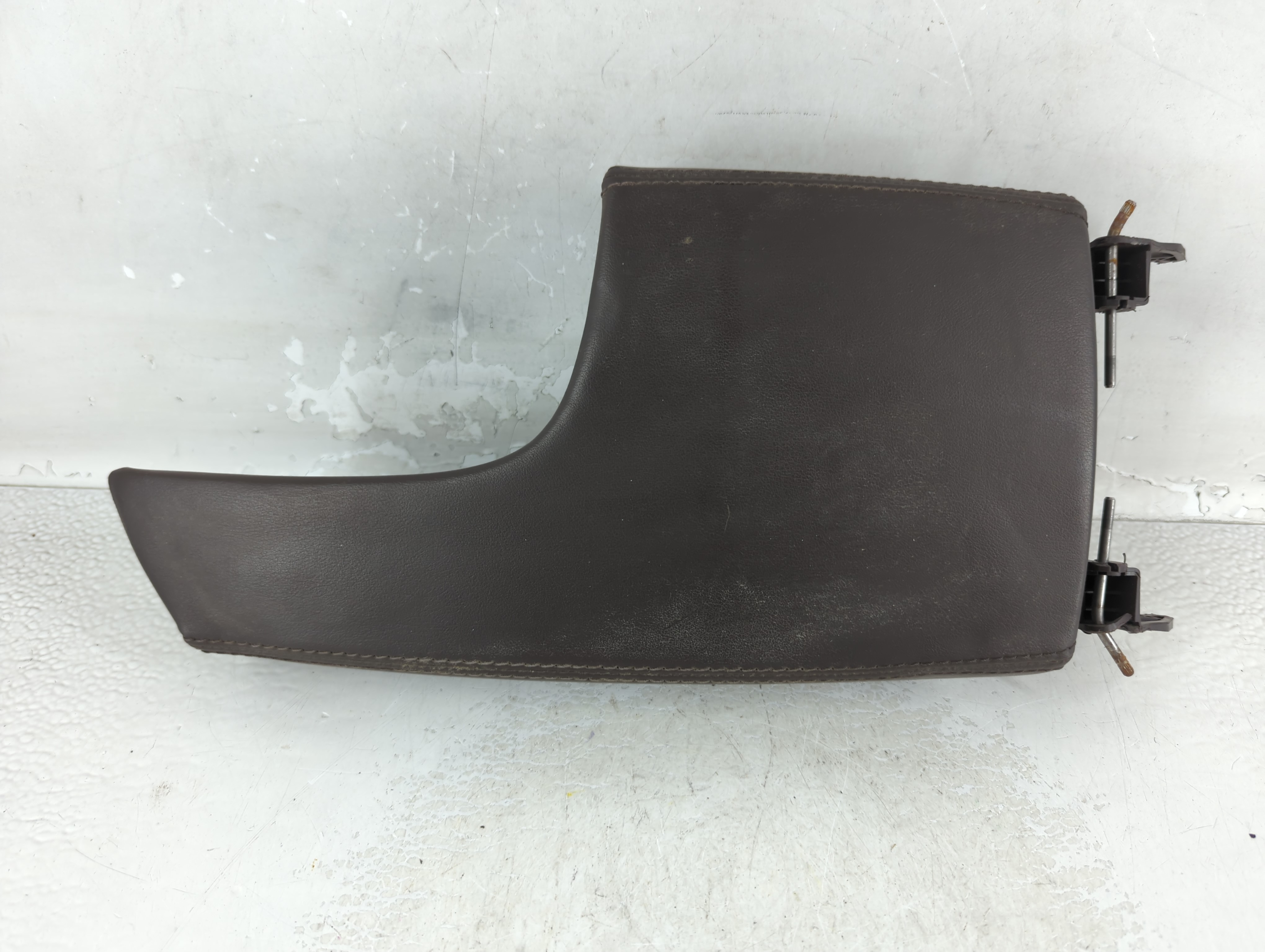 Picture of 2015 Buick Regal Center Console Armrest Cover Lid Black 903458
