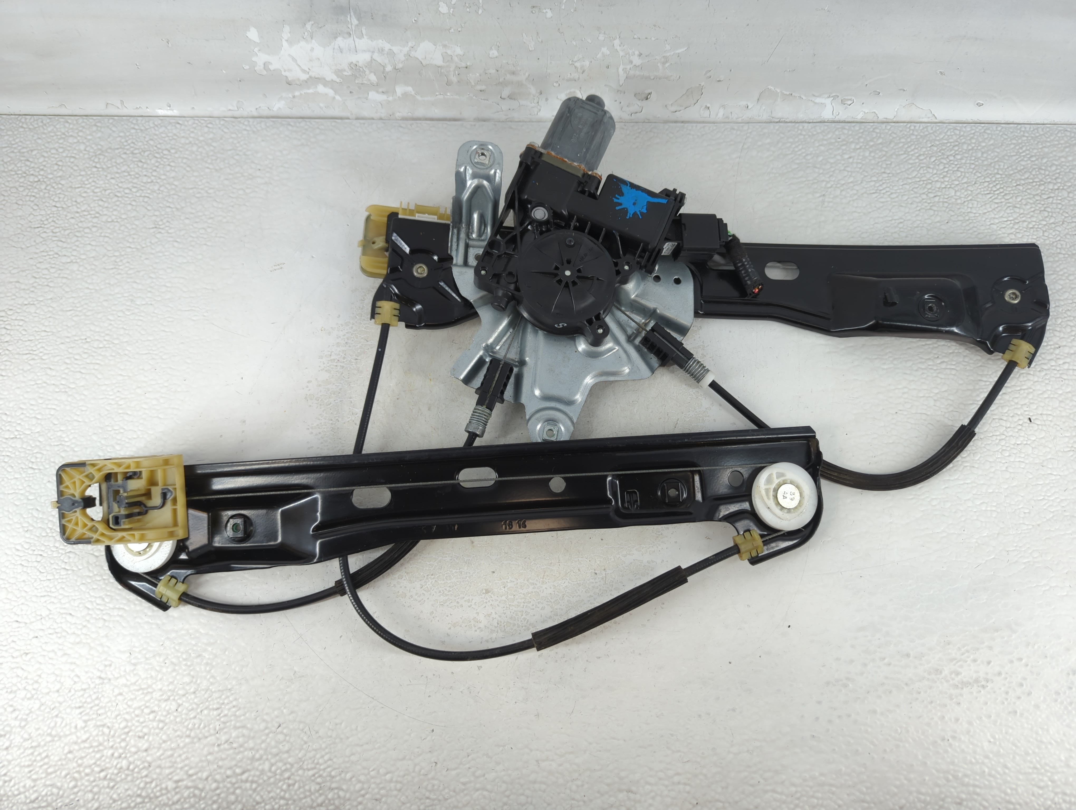 Picture of 2011-2017 Buick Regal Driver Left Front Window Regulator 903476