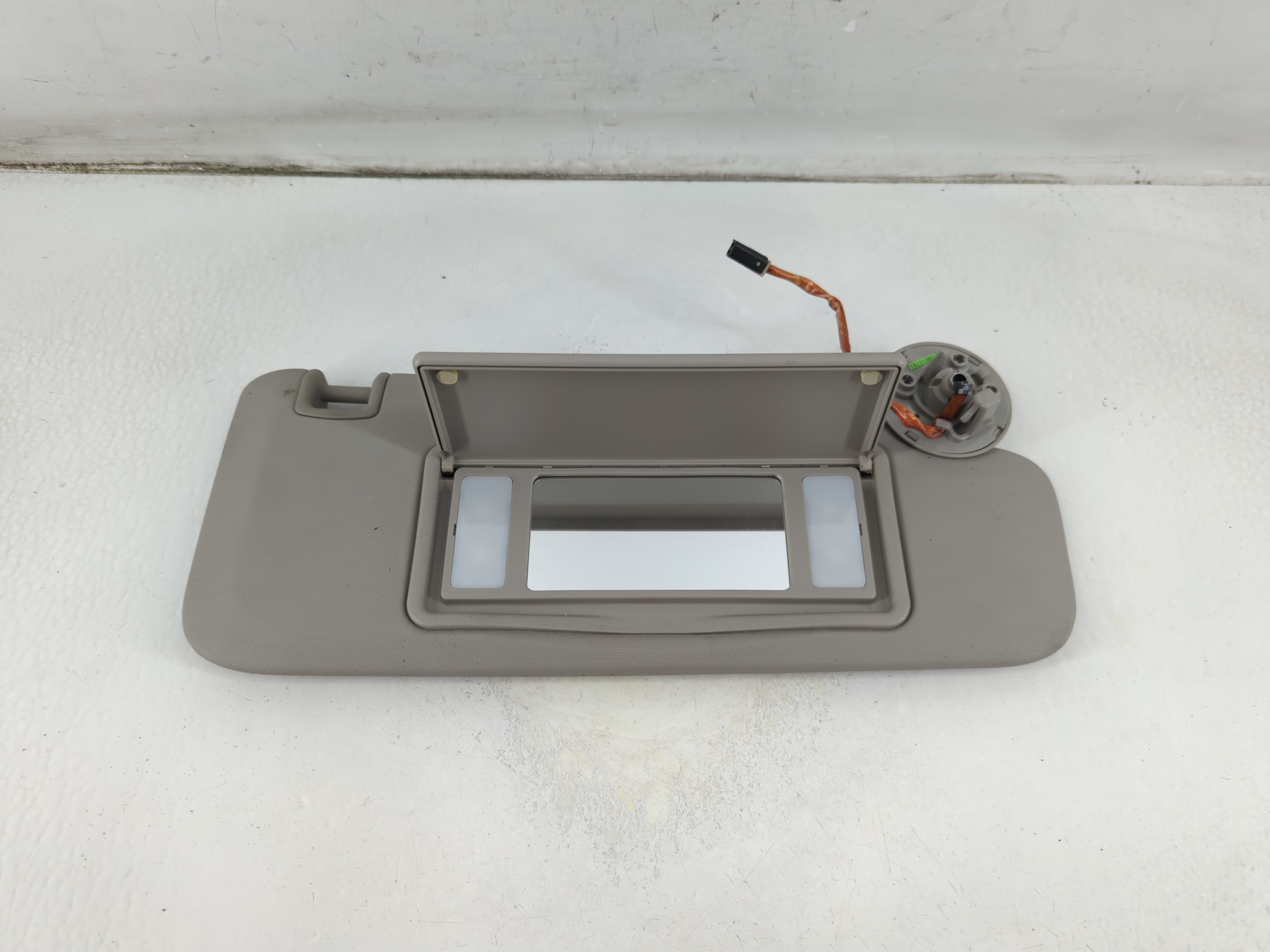 Picture of 2011-2015 Buick Regal Passenger Sun Visor Mirror Right Sunvisor Grey 903546