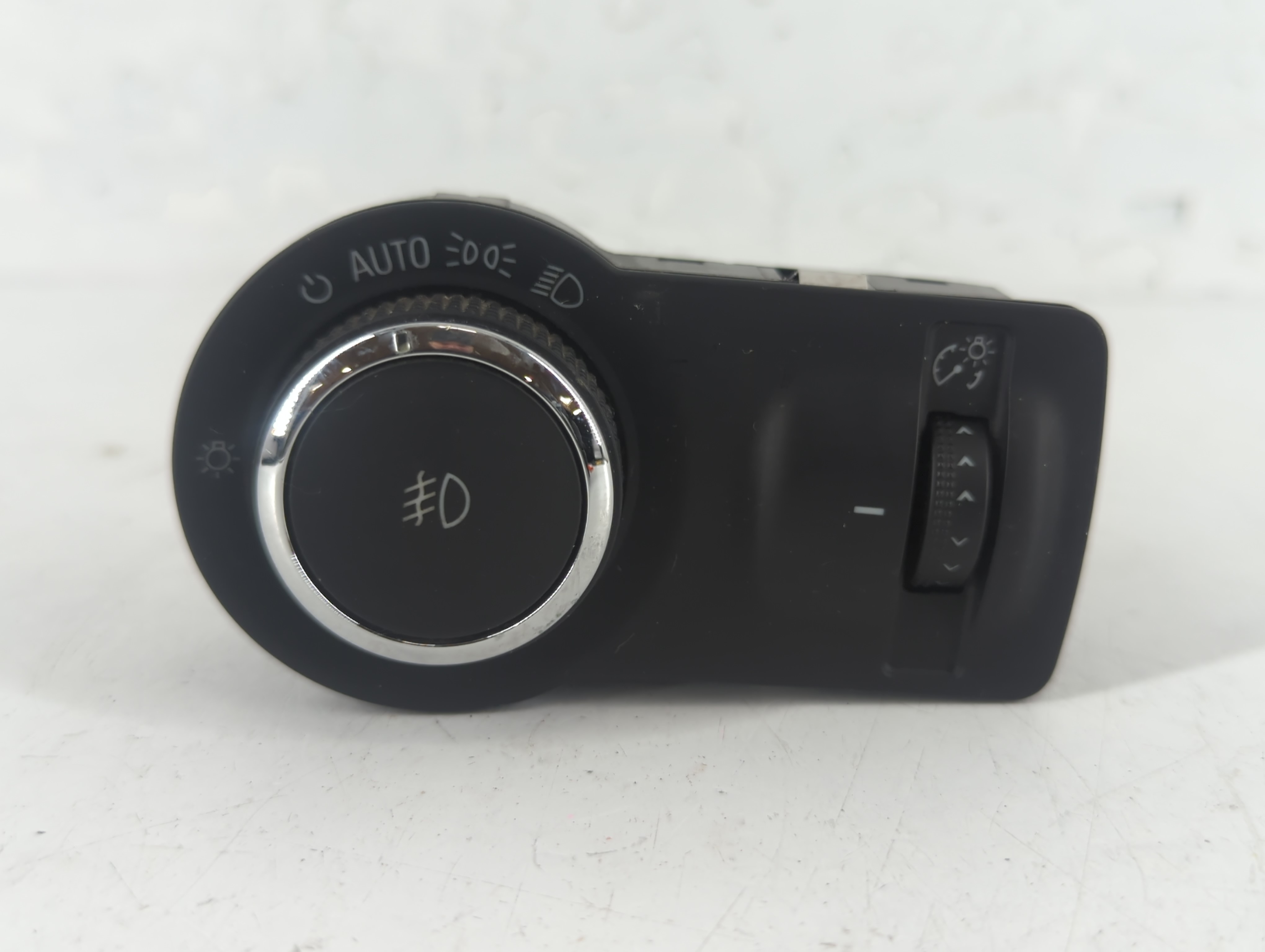 Picture of 2012-2014 Buick Verano Headlight Head Light Switch Lamp Control 903769