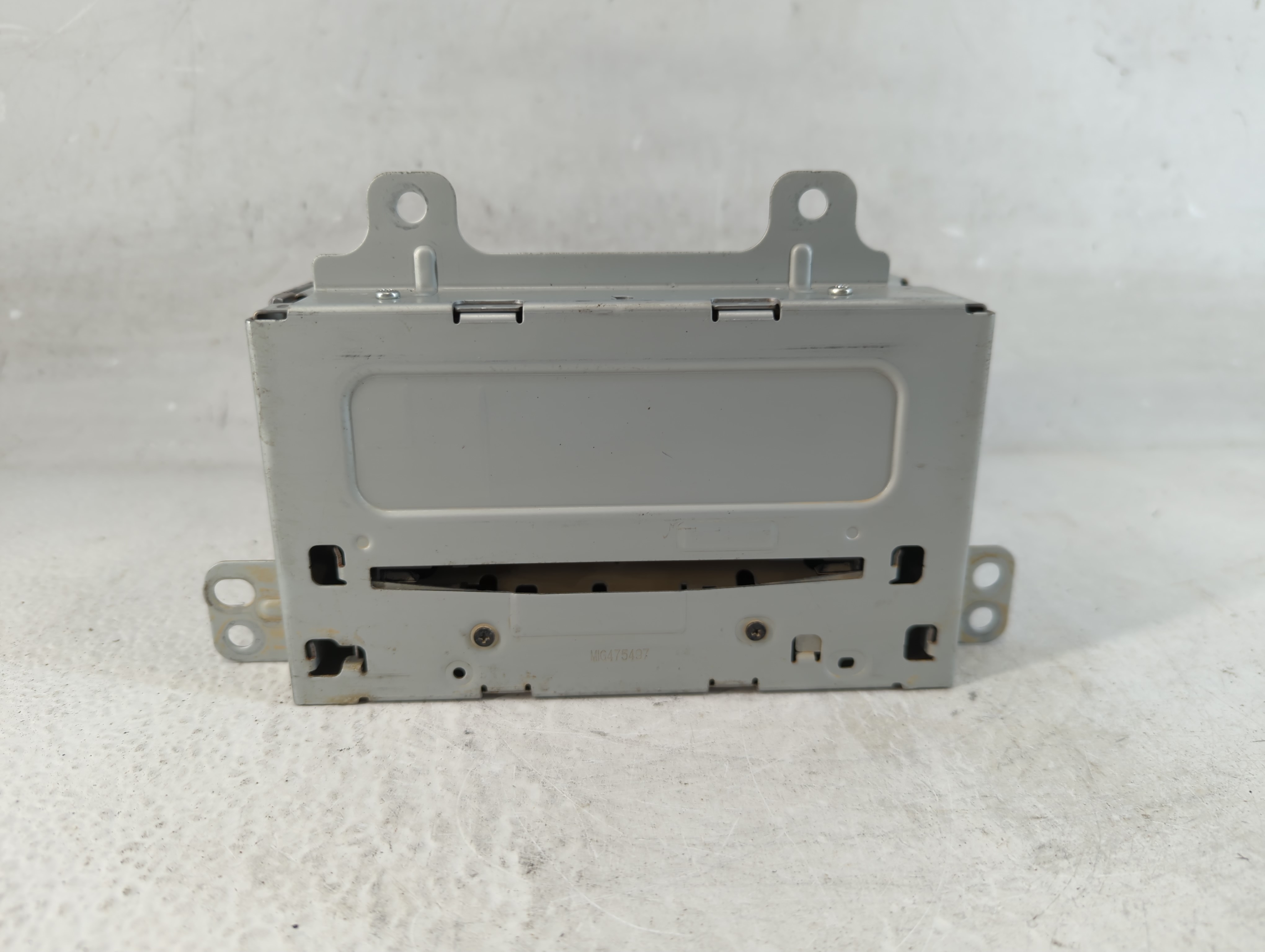 Picture of 2011-2012 Chevrolet Cruze Am Fm Cd Player Radio Receiver 903890