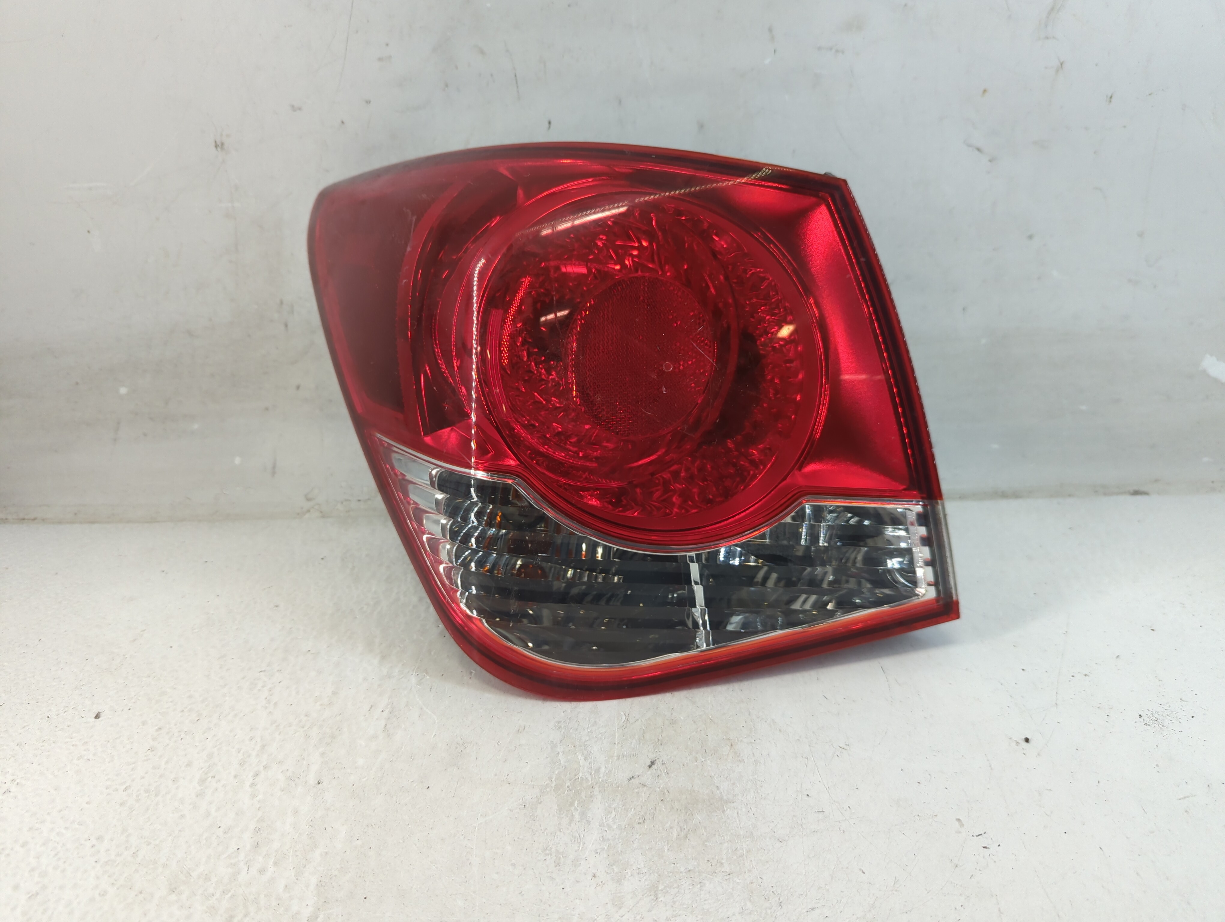 2011-2016 Chevrolet Cruze Driver Left Side Tail Light Taillight Oem 903916 - Oemusedautoparts1.com