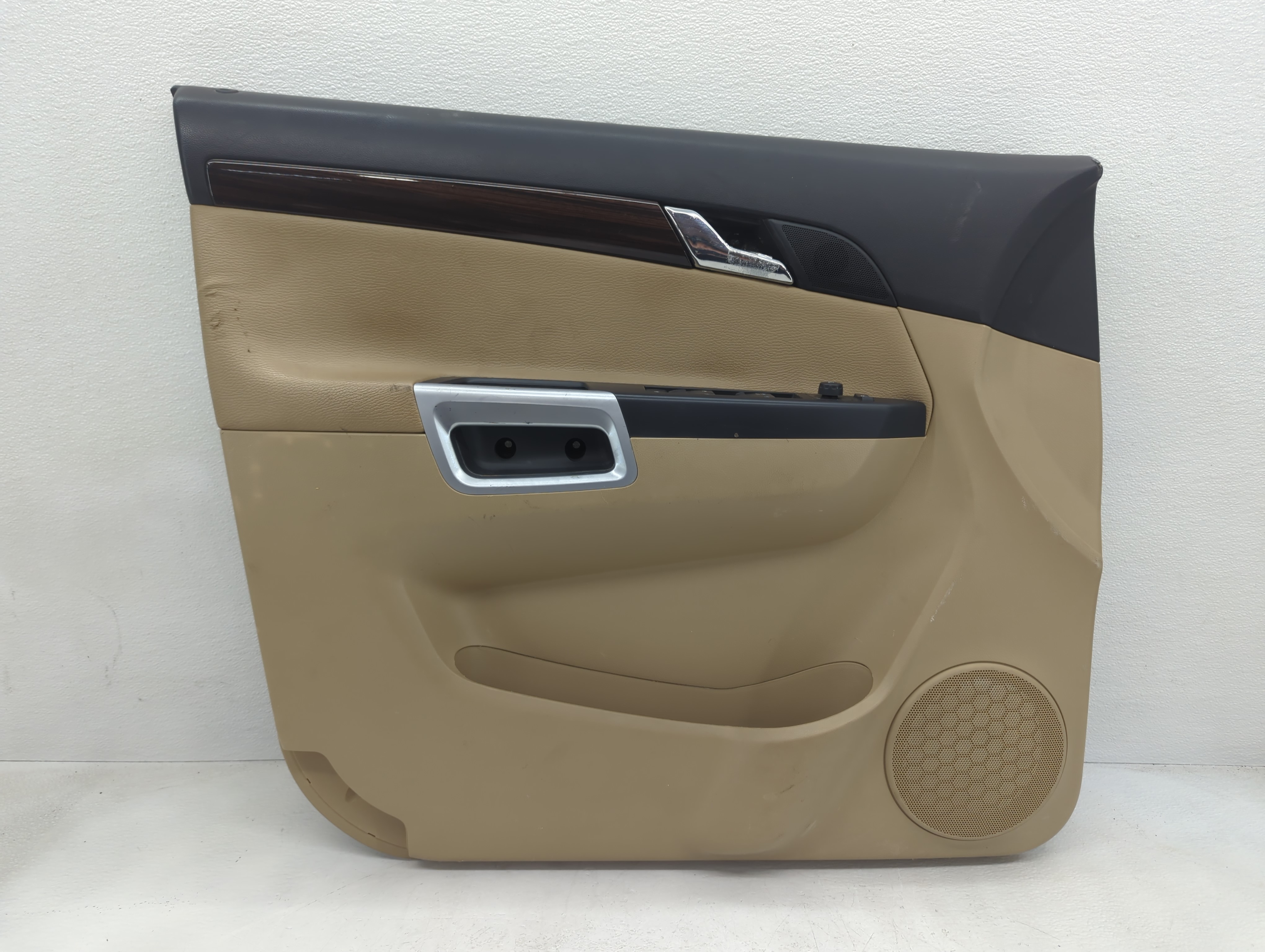 2009 Saturn Vue Front Left Driver Interior Door Panel Trim 903978 - Oemusedautoparts1.com