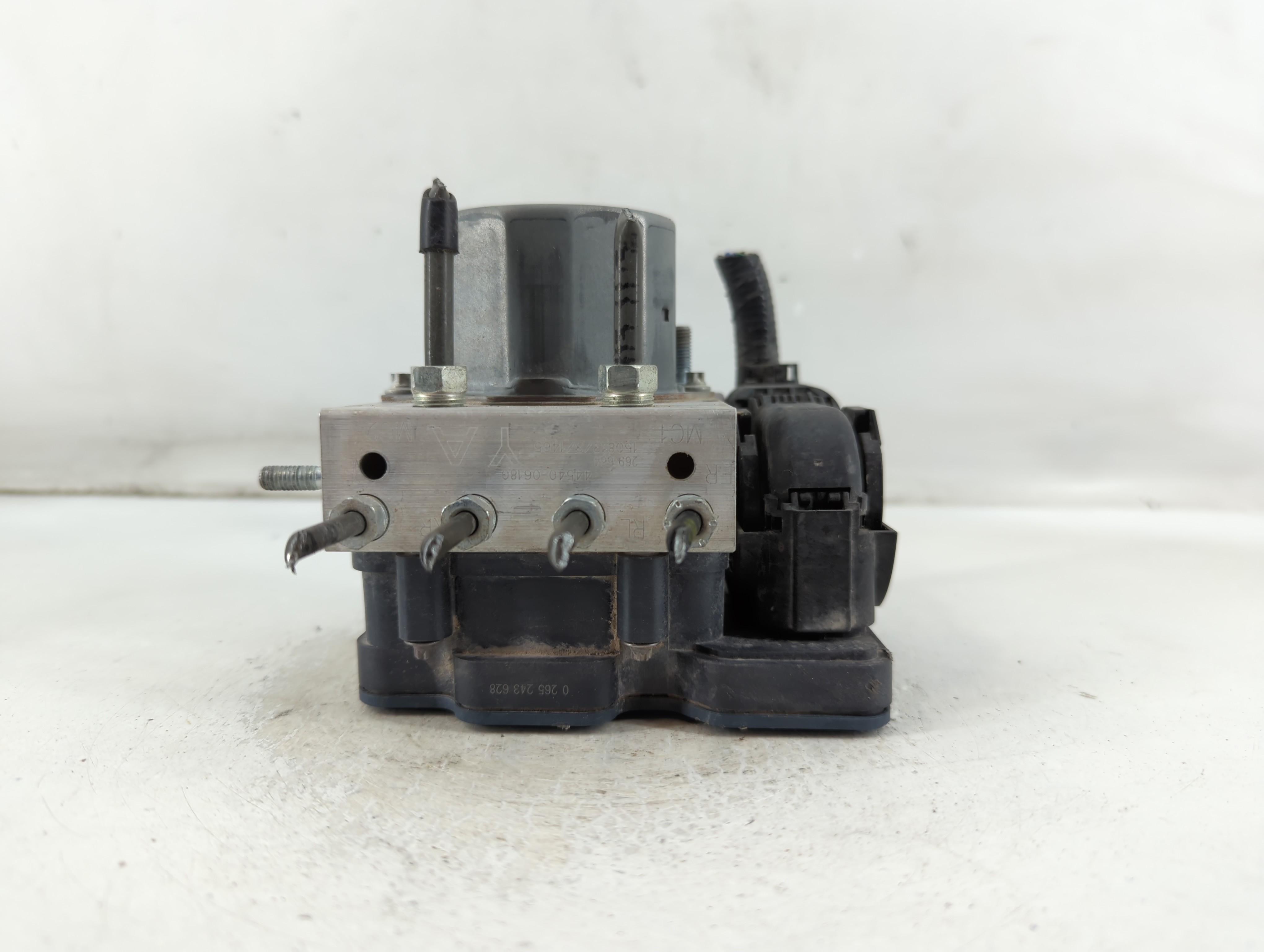 2015-2017 Toyota Camry Abs Pump Control Module 904250 - Oemusedautoparts1.com