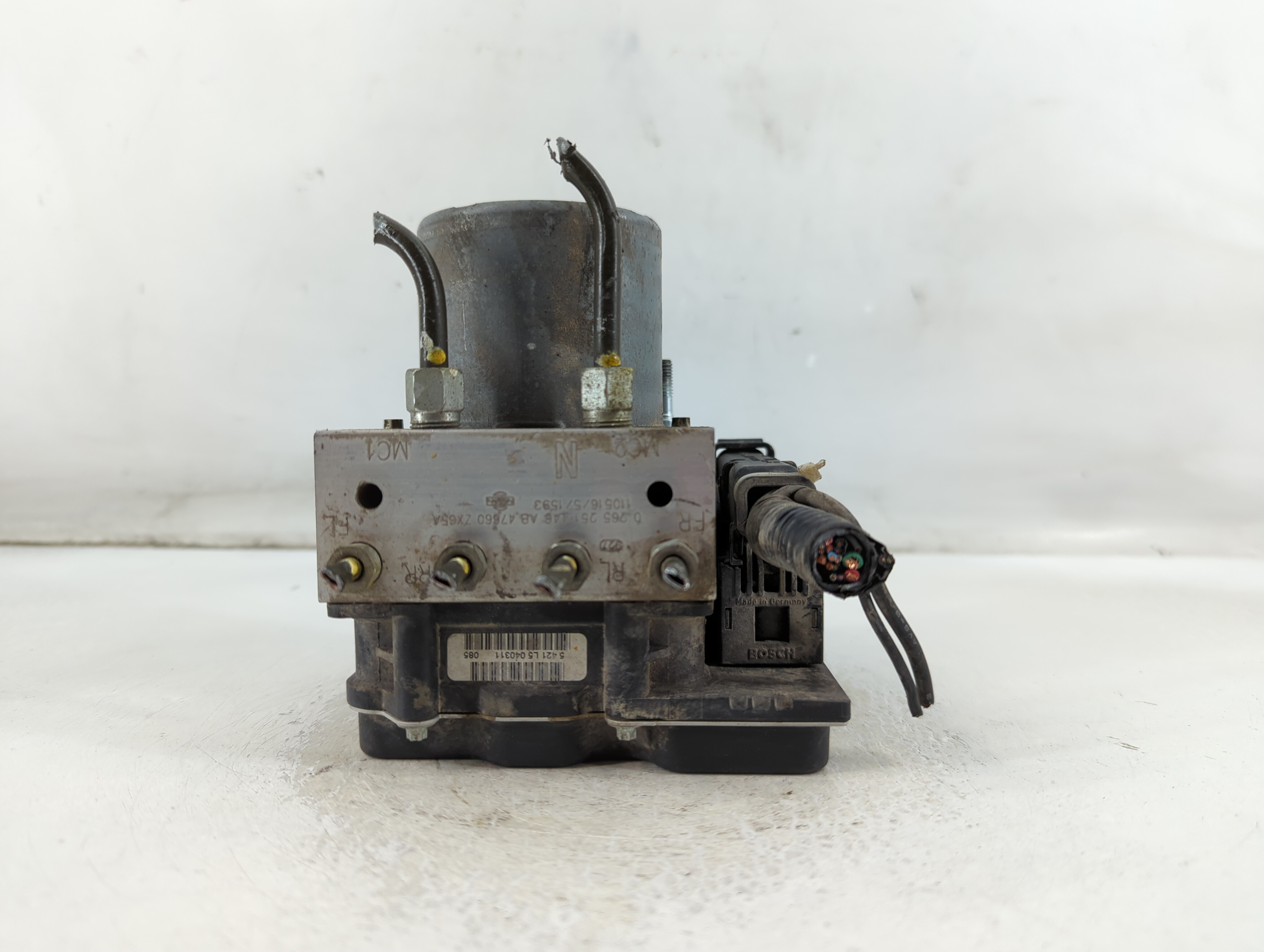 2011-2013 Nissan Altima Abs Pump Control Module 904277 - Oemusedautoparts1.com