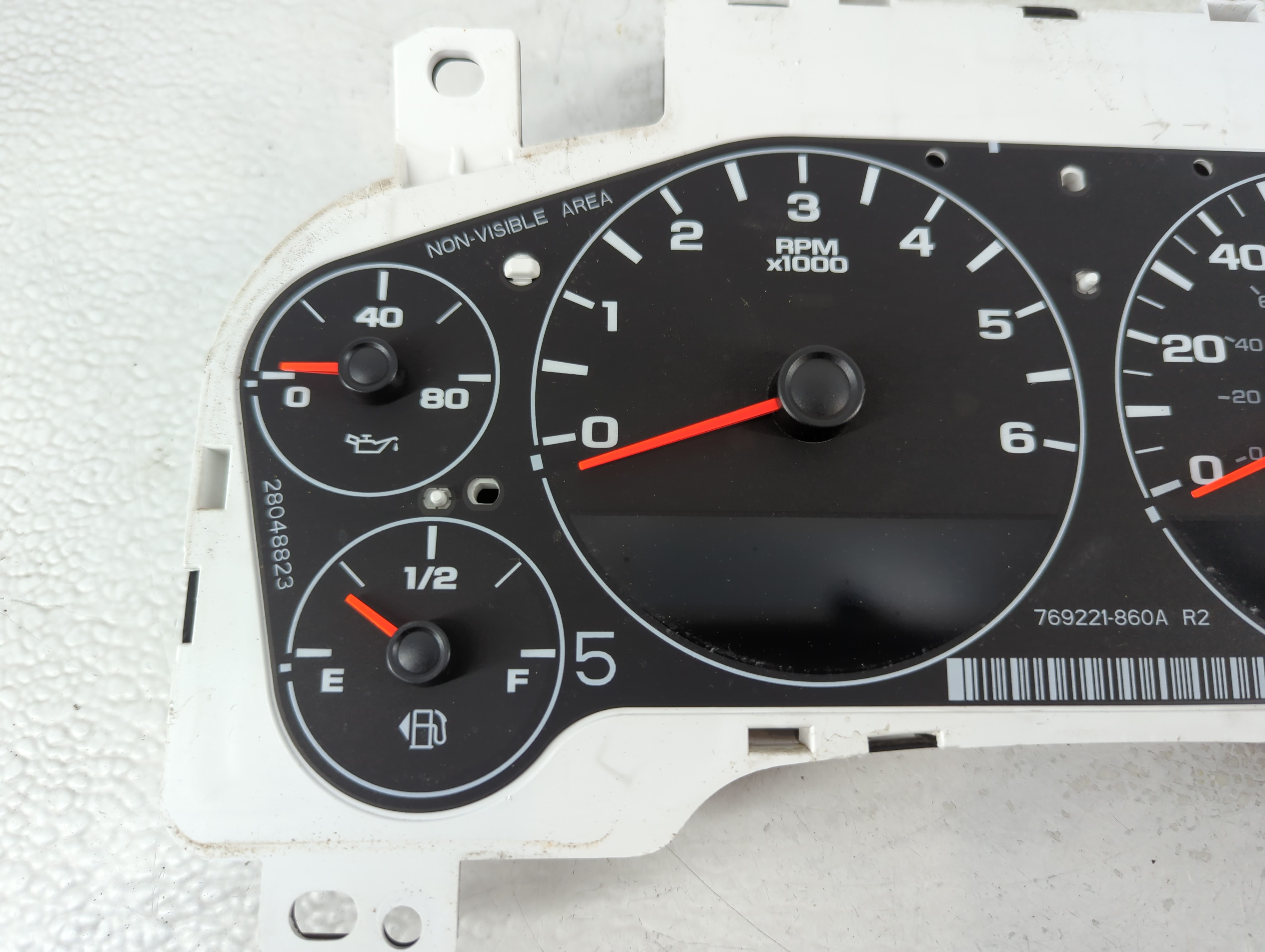 2015 Chevrolet Silverado 1500 Speedometer Instrument Cluster Gauges 904297 - Oemusedautoparts1.com