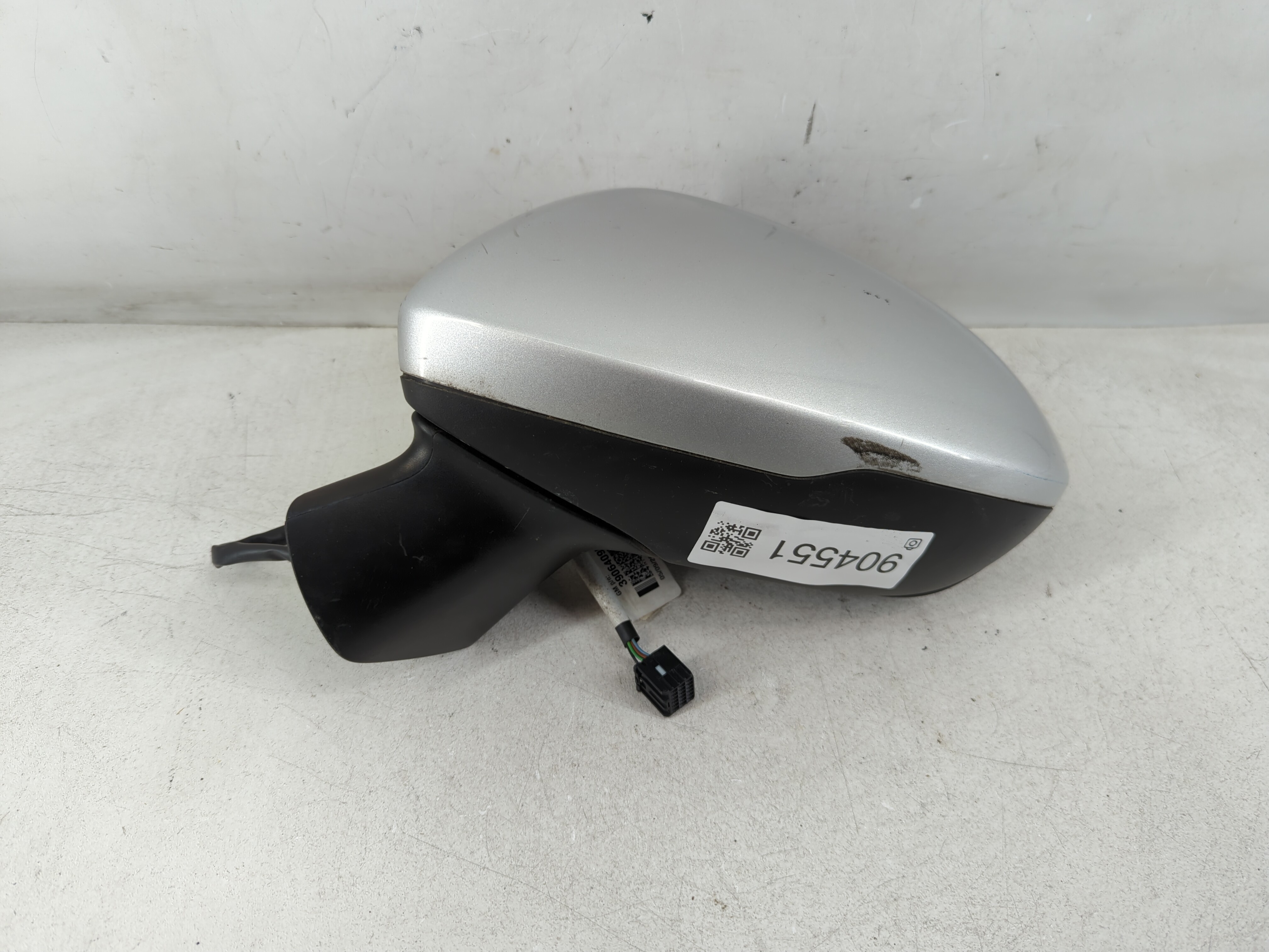 2016 Chevrolet Cruze Driver Left Side View Manual Door Mirror 904551 - Oemusedautoparts1.com