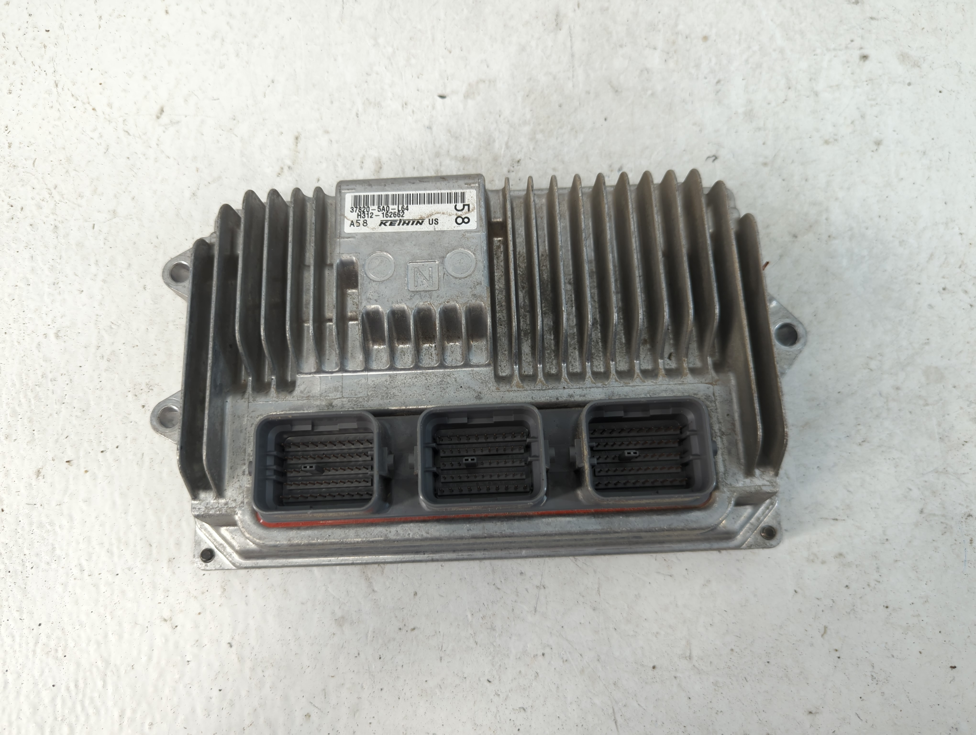 Picture of 2017-2018 Mazda 3 Engine Control Computer Ecu Pcm Ecm Pcu Oem 904657