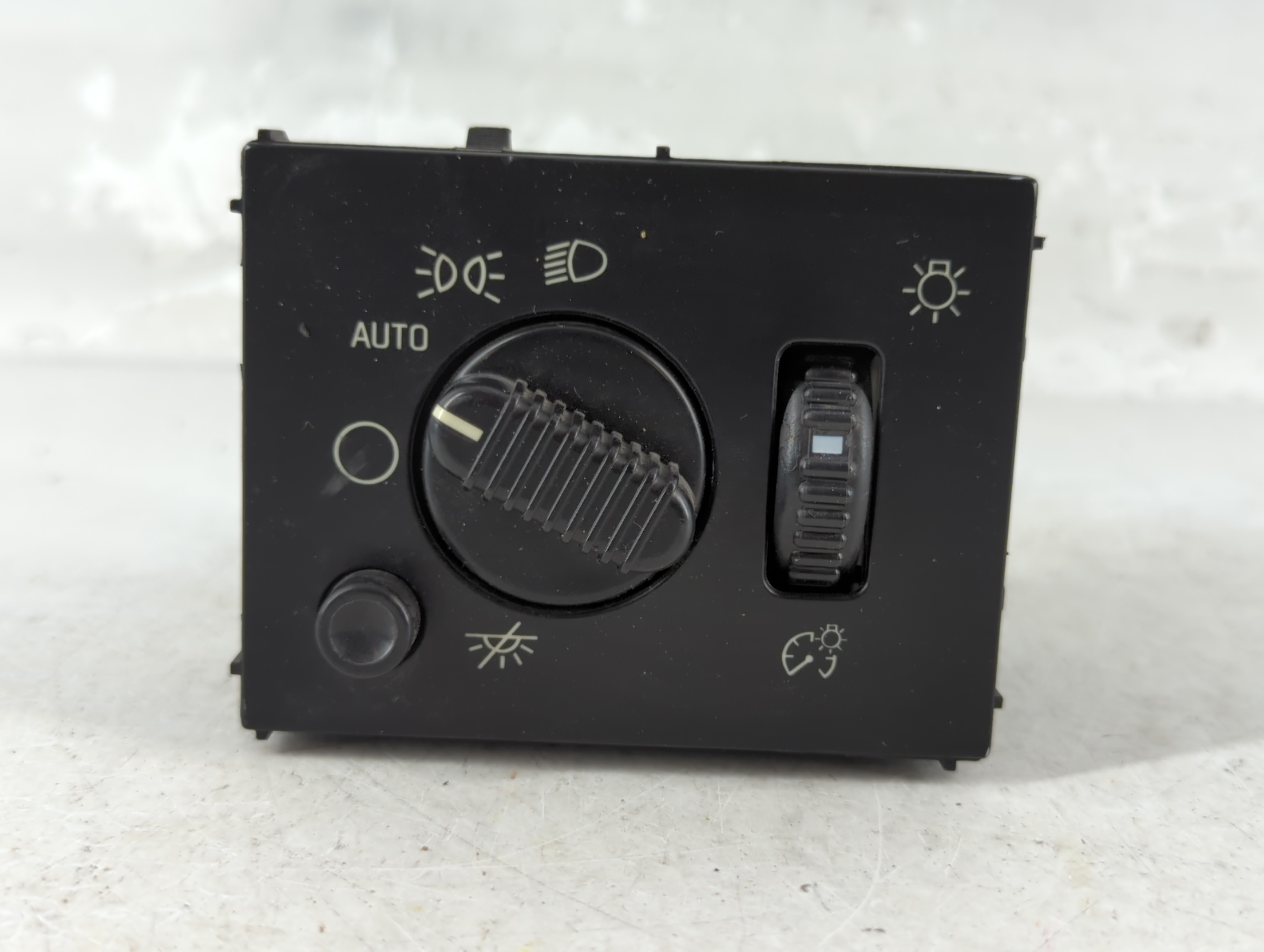 Picture of 2002-2006 Cadillac Escalade Headlight Head Light Switch Lamp Control 904722